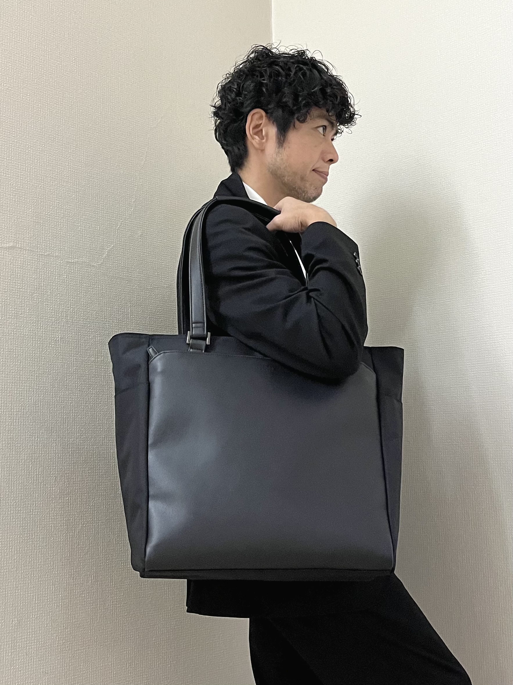 URAさんの「TAKEO KIKUCHI｜【BOWLER HAT LABEL】CARREMANツイルジャージ　ジャケット」を使ったコーディネート