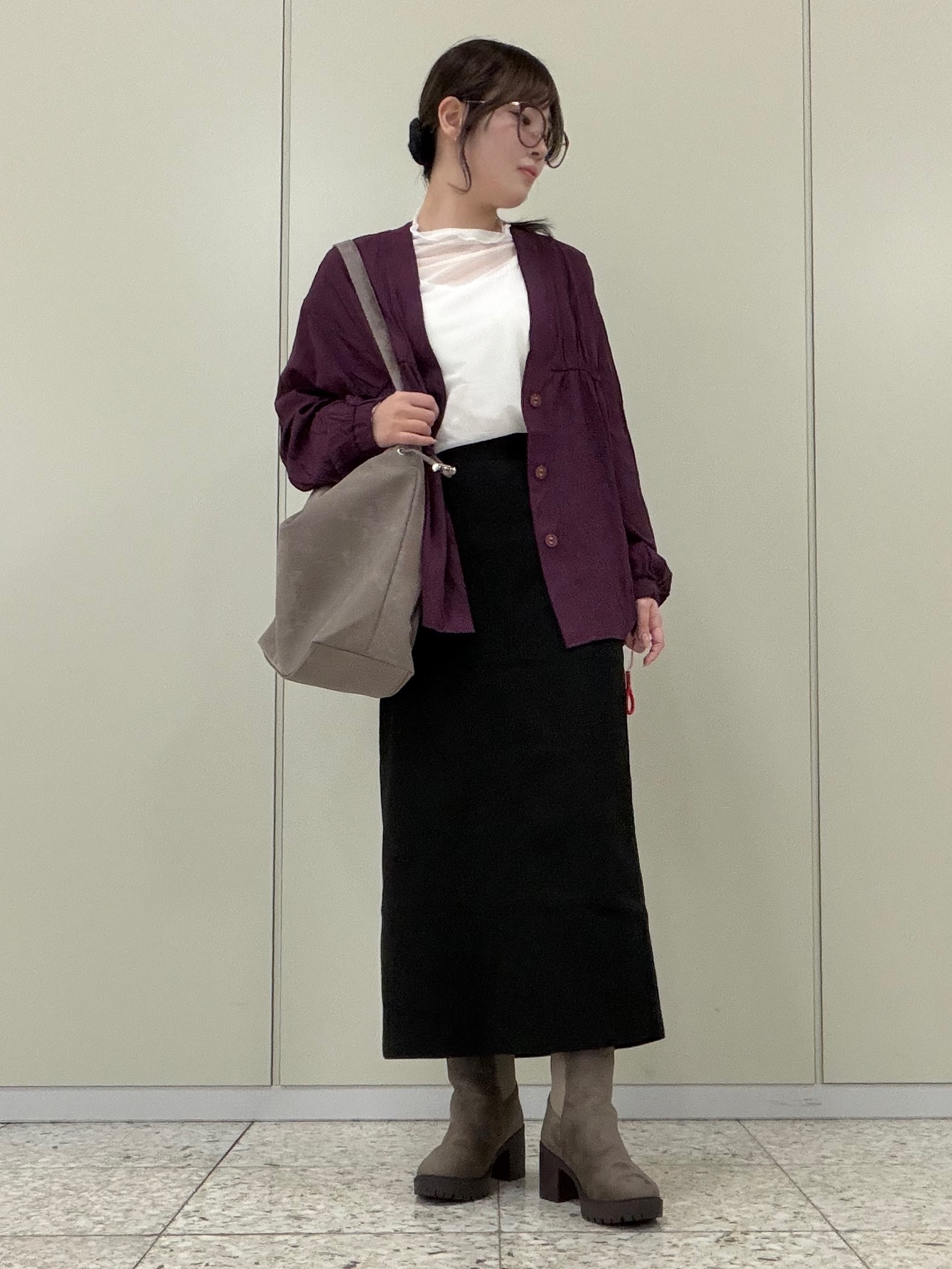 ひよりん⭐️さんの「SHOO･LA･RUE｜【S-LL/洗濯機可】コーデにプラスするだけで垢抜ける 柄アソートシアーチュールトップス」を使ったコーディネート