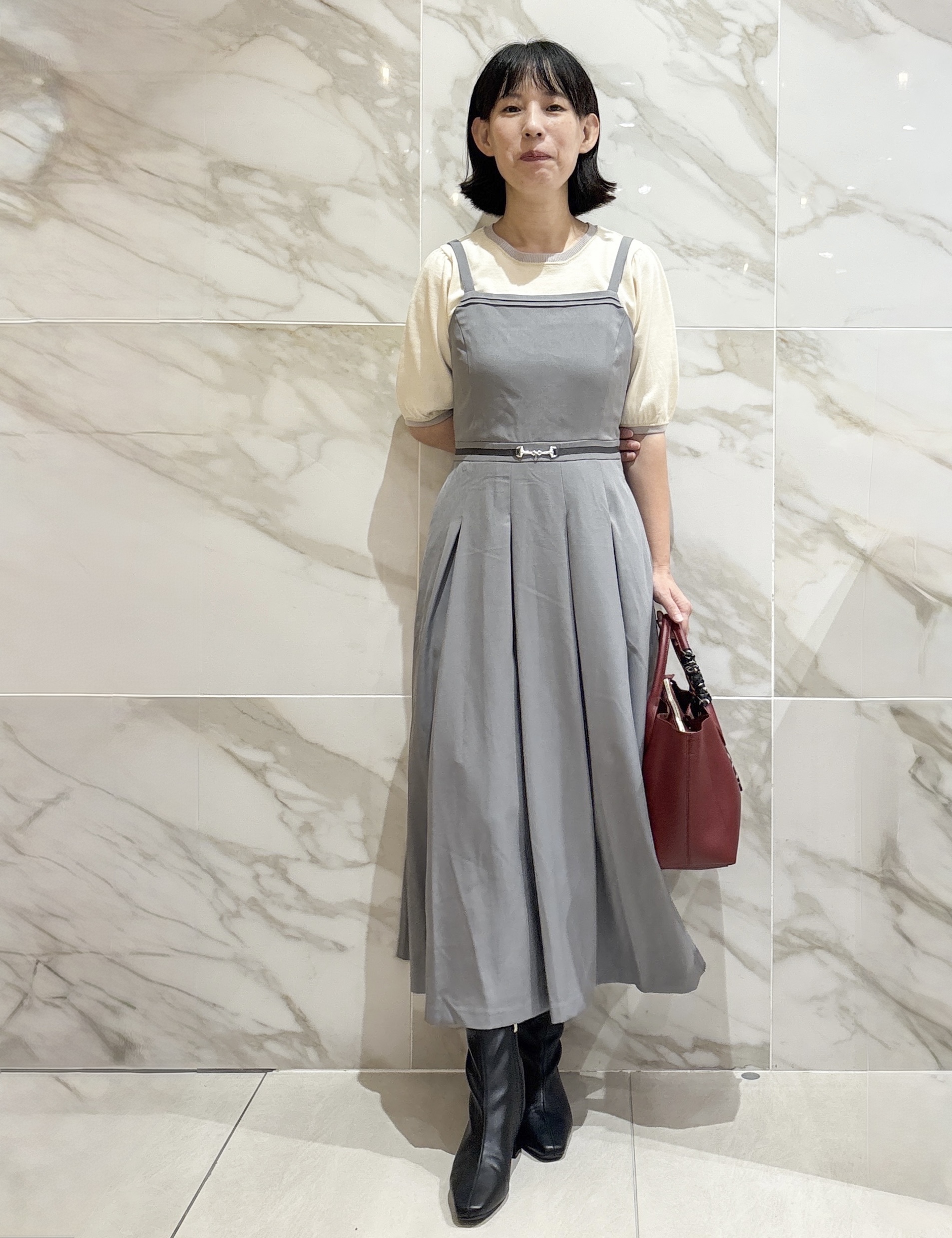 マキさんの「index｜【立体編みが上品・アンサンブル可】ラメ配色 ケーブルカーディガン」を使ったコーディネート
