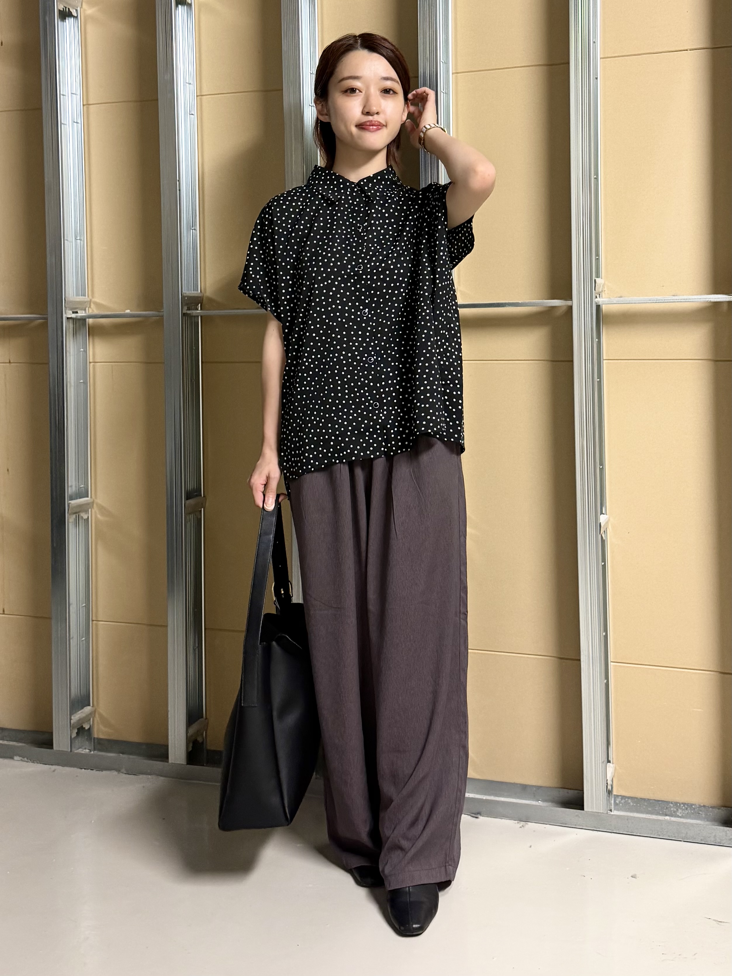 sahoさんの「THE SHOP TK｜大人のためのドット柄 襟付きブラウス」を使ったコーディネート