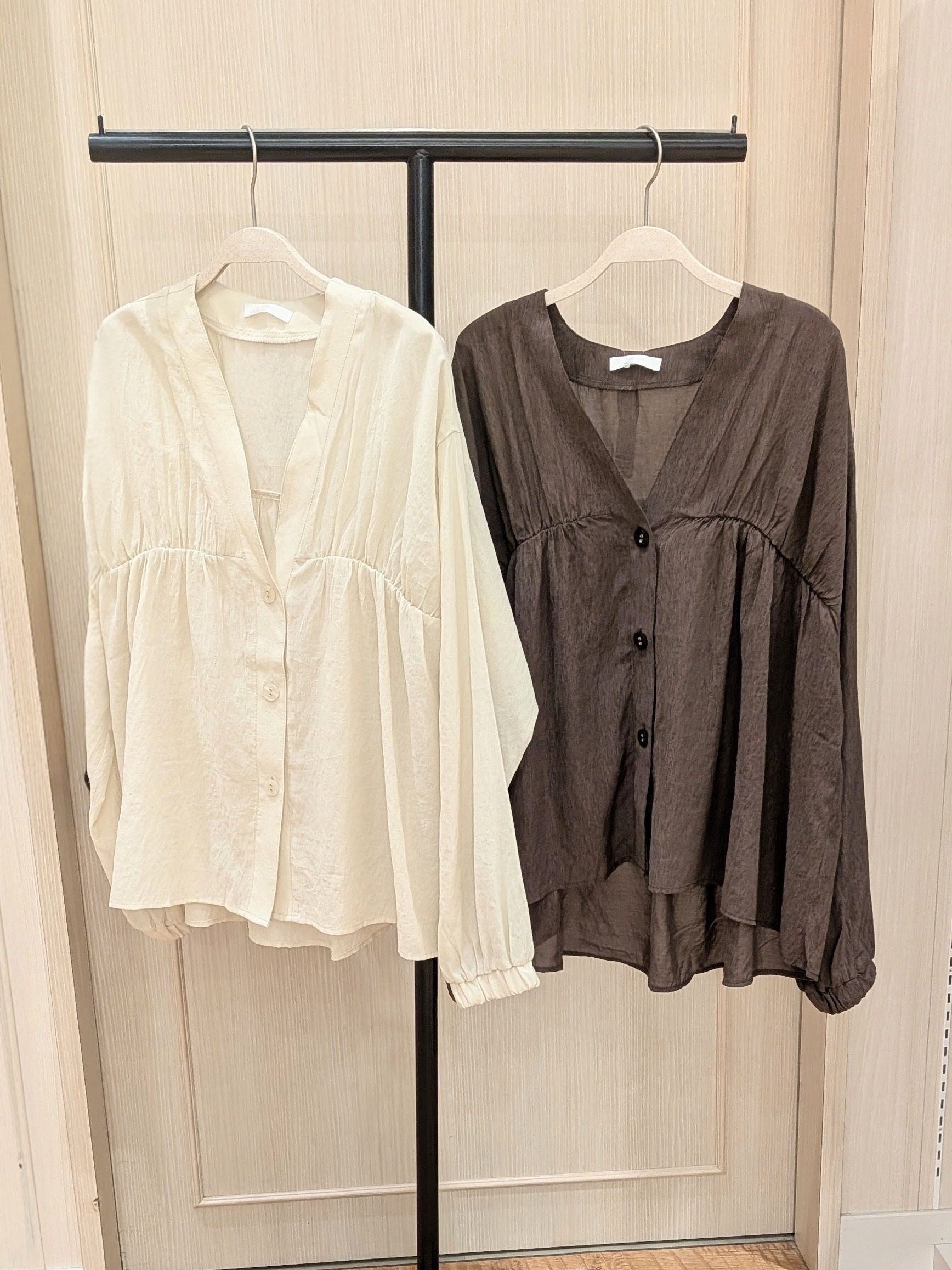 Tさんの「SHOO･LA･RUE｜【S-LL/洗濯機可】着痩せシルエット シャーリングシャツカーディガン」を使ったコーディネート