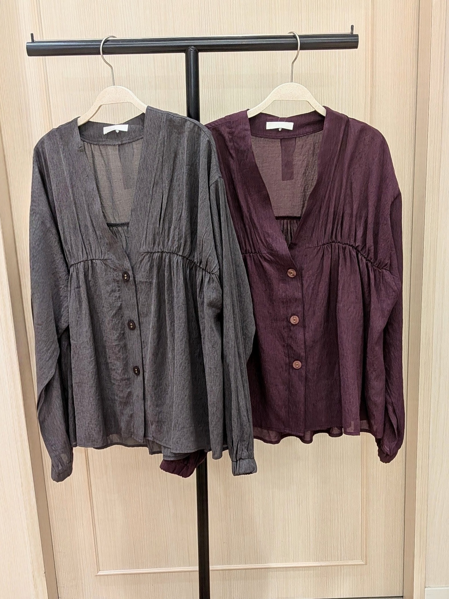 Tさんの「SHOO･LA･RUE｜【S-LL/洗濯機可】着痩せシルエット シャーリングシャツカーディガン」を使ったコーディネート