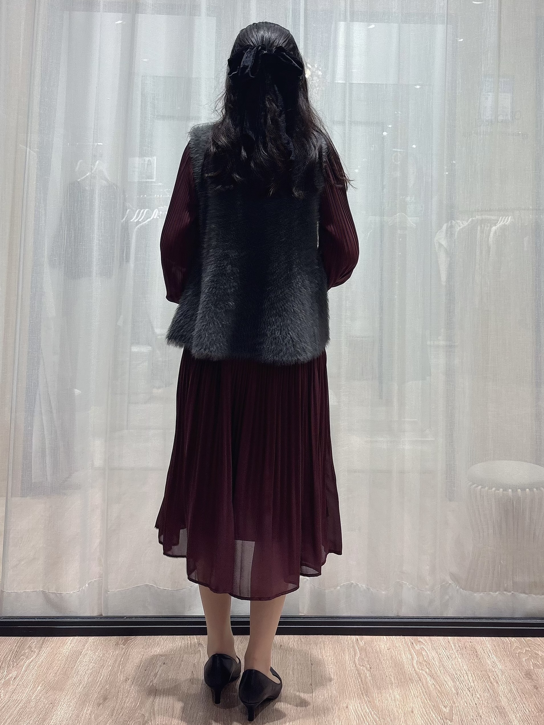 ぞうげさんの「OPAQUE.CLIP｜フェザーニットペプラムジレ【洗濯機OK】」を使ったコーディネート