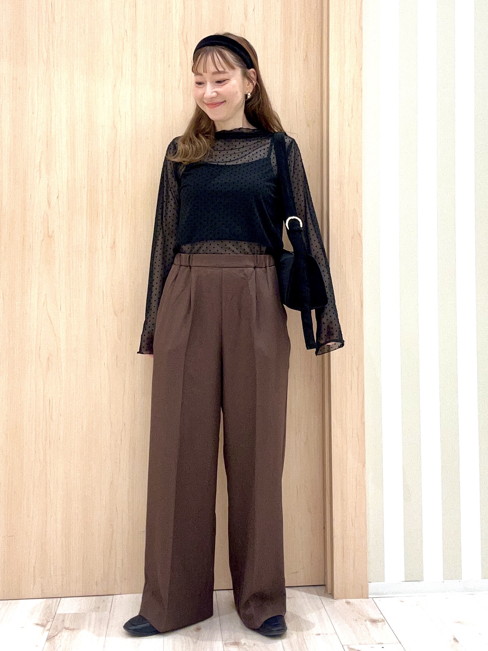 ririさんの「SHOO･LA･RUE｜【S-LL/洗濯機可】コーデにプラスするだけで垢抜ける 柄アソートシアーチュールトップス」を使ったコーディネート