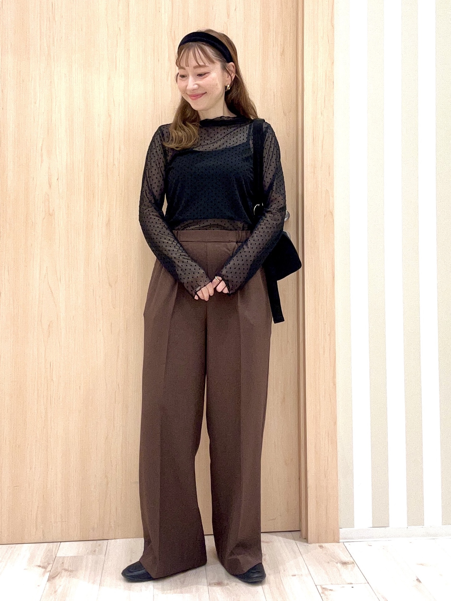 ririさんの「SHOO･LA･RUE｜【S-LL/洗濯機可】コーデにプラスするだけで垢抜ける 柄アソートシアーチュールトップス」を使ったコーディネート