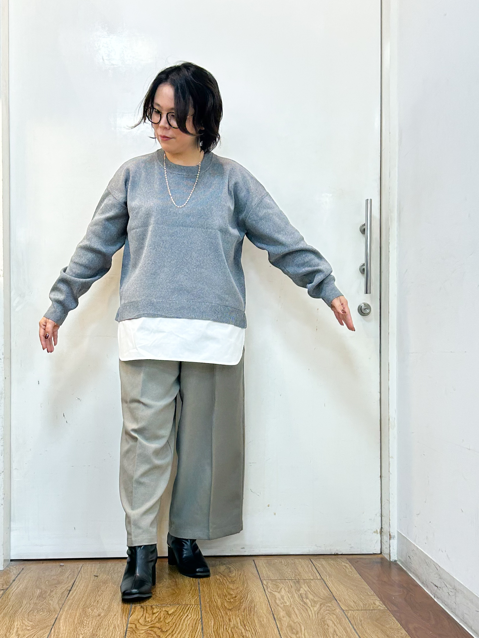 haruさんの「SHOO･LA･RUE｜【S-LL】着るだけできまる シャツレイヤード風 スポンディッシュニット」を使ったコーディネート