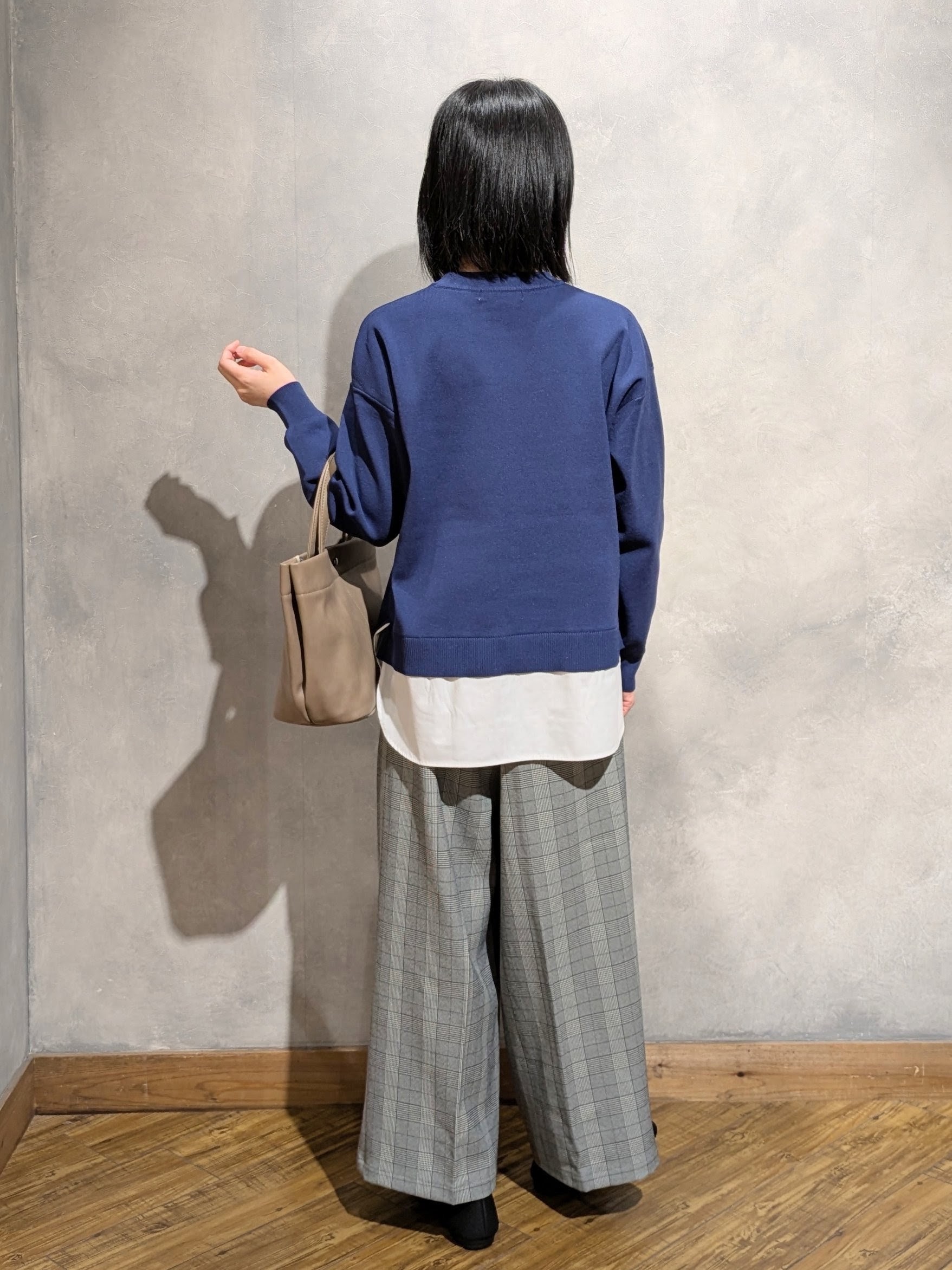 umeさんの「SHOO･LA･RUE｜【S-LL】着るだけできまる シャツレイヤード風 スポンディッシュニット」を使ったコーディネート