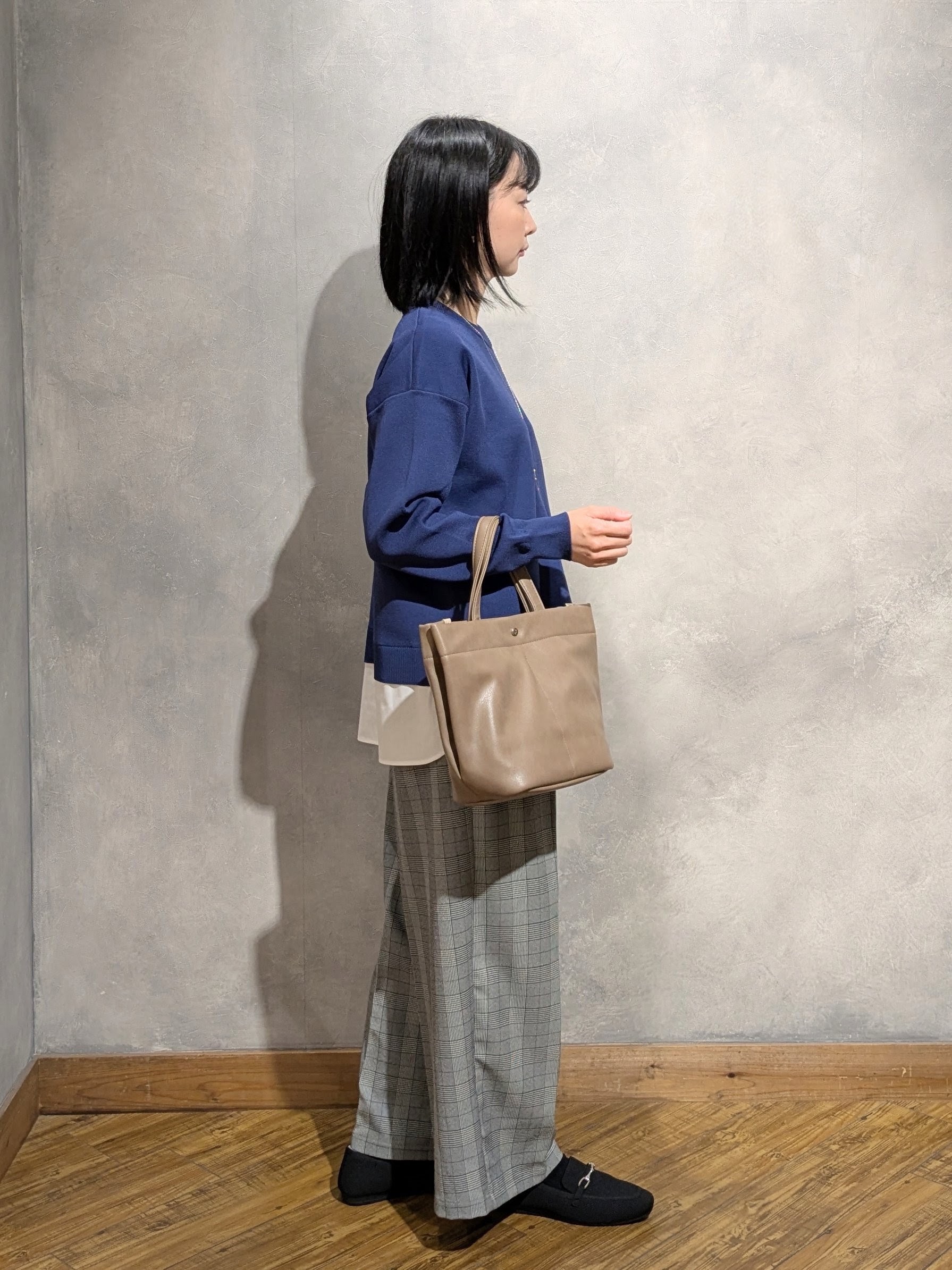 umeさんの「SHOO･LA･RUE｜【S-LL】着るだけできまる シャツレイヤード風 スポンディッシュニット」を使ったコーディネート
