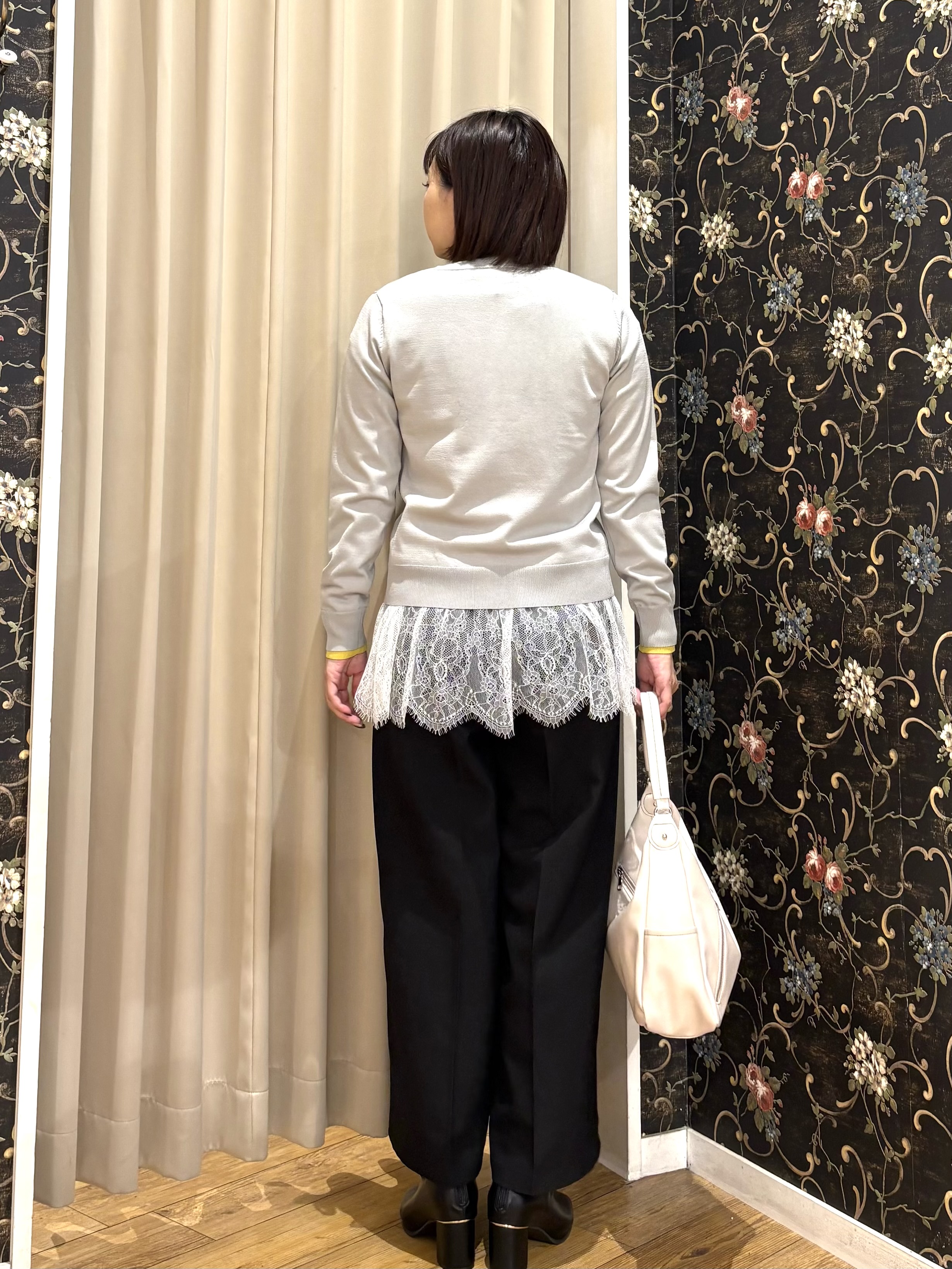 ネリさんの「SHOO･LA･RUE｜【S-LL/洗濯機可】レイヤード風でこなれ見え 配色カーディガン」を使ったコーディネート
