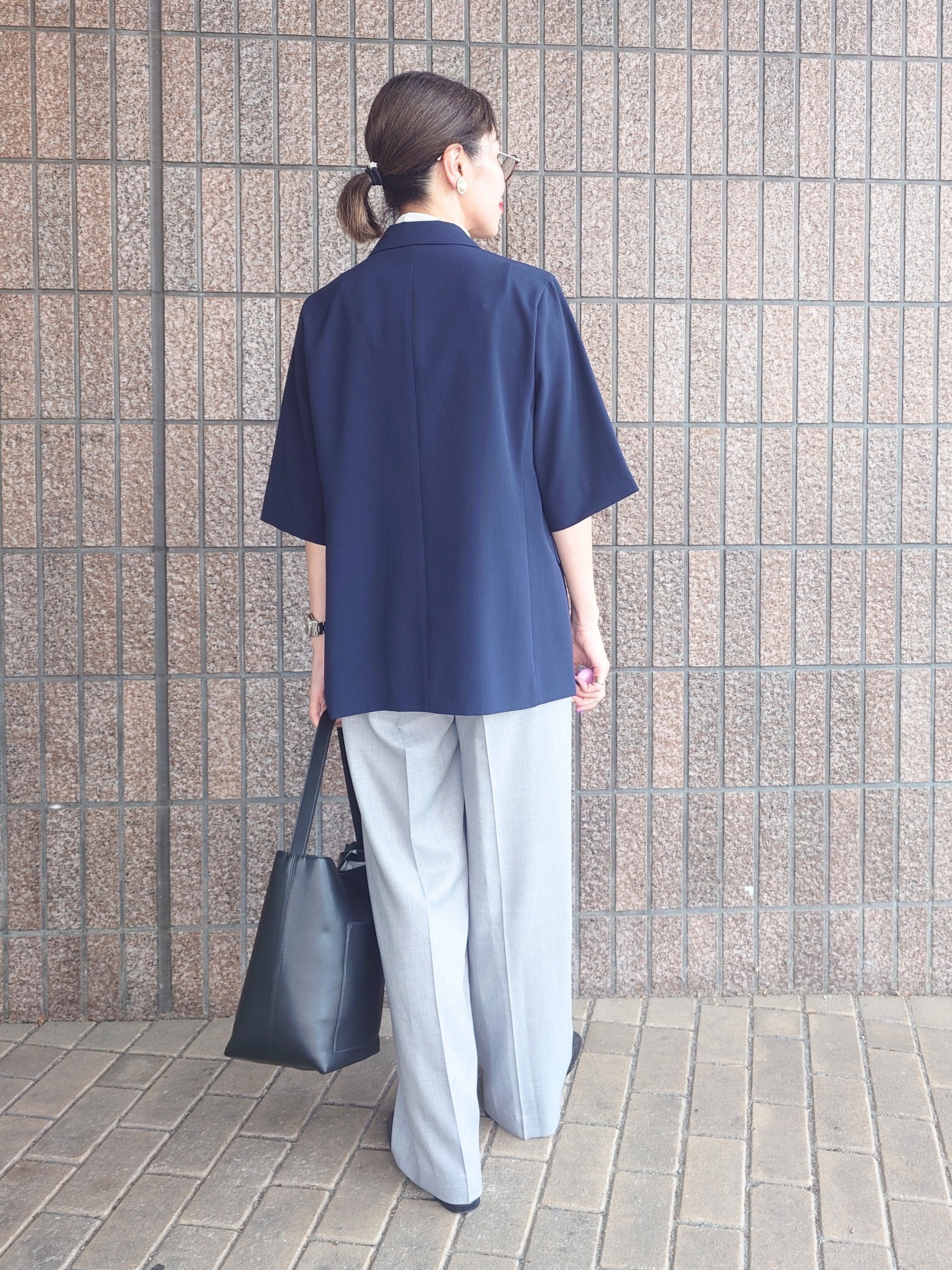 MUTSUKOさんの「UNTITLED｜【秋の通勤羽織/セットアップ可/UVカット】エアリークール半袖ジャケット」を使ったコーディネート