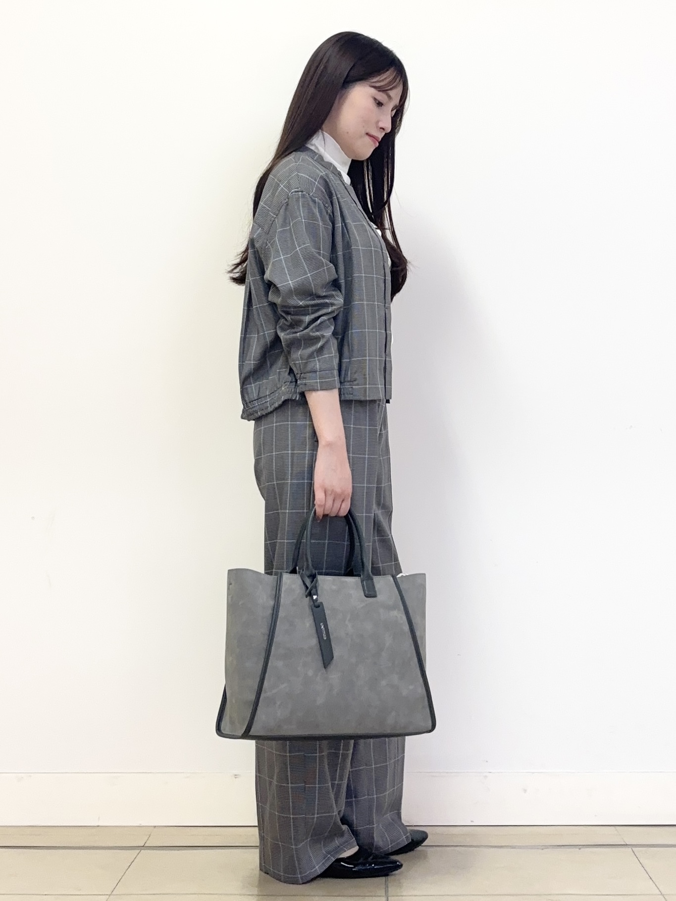 あやかさんの「UNTITLED｜【セットアップ可/秋羽織り】メランジツイルシャツ」を使ったコーディネート