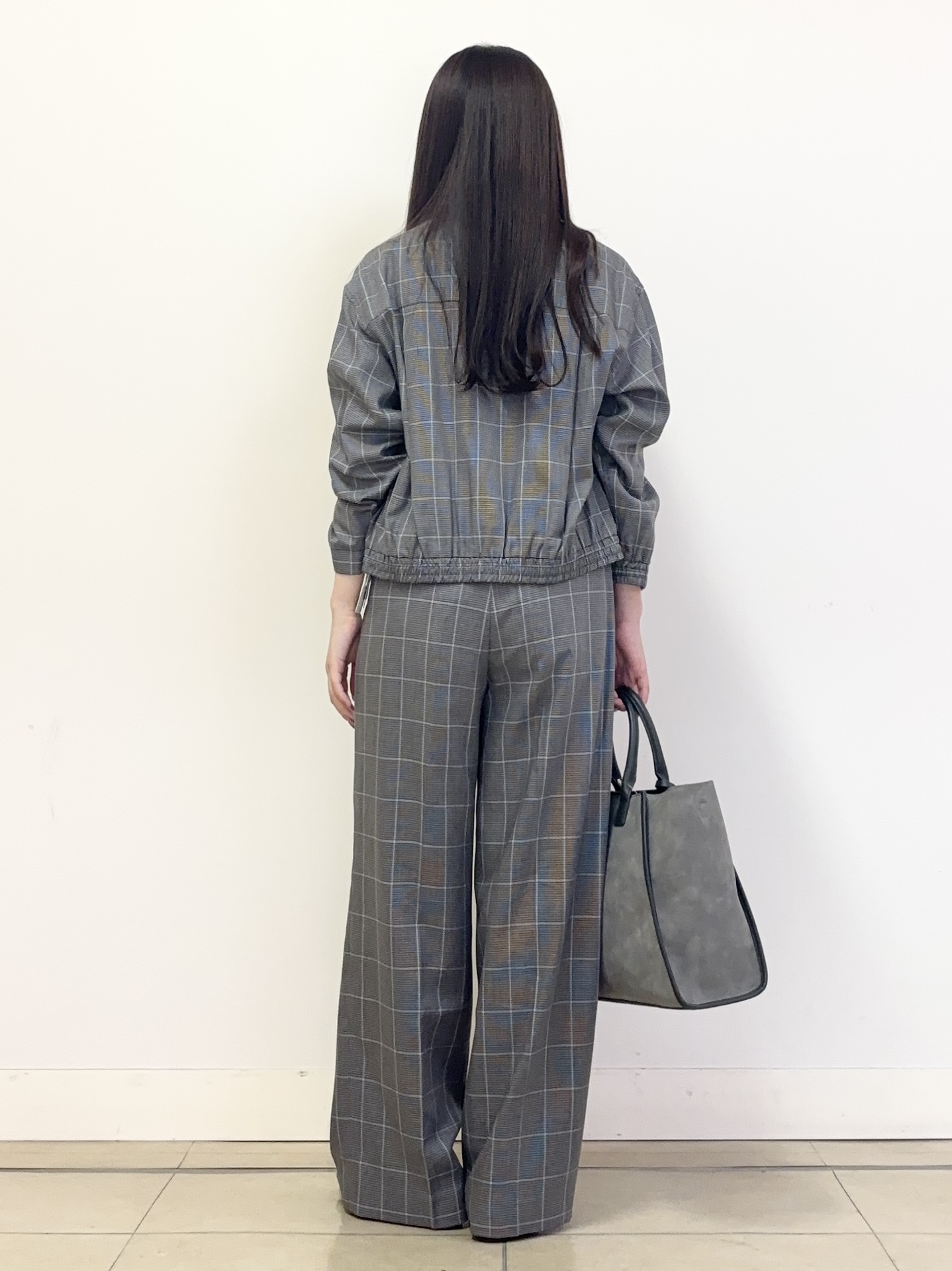 あやかさんの「UNTITLED｜【セットアップ可/秋羽織り】メランジツイルシャツ」を使ったコーディネート