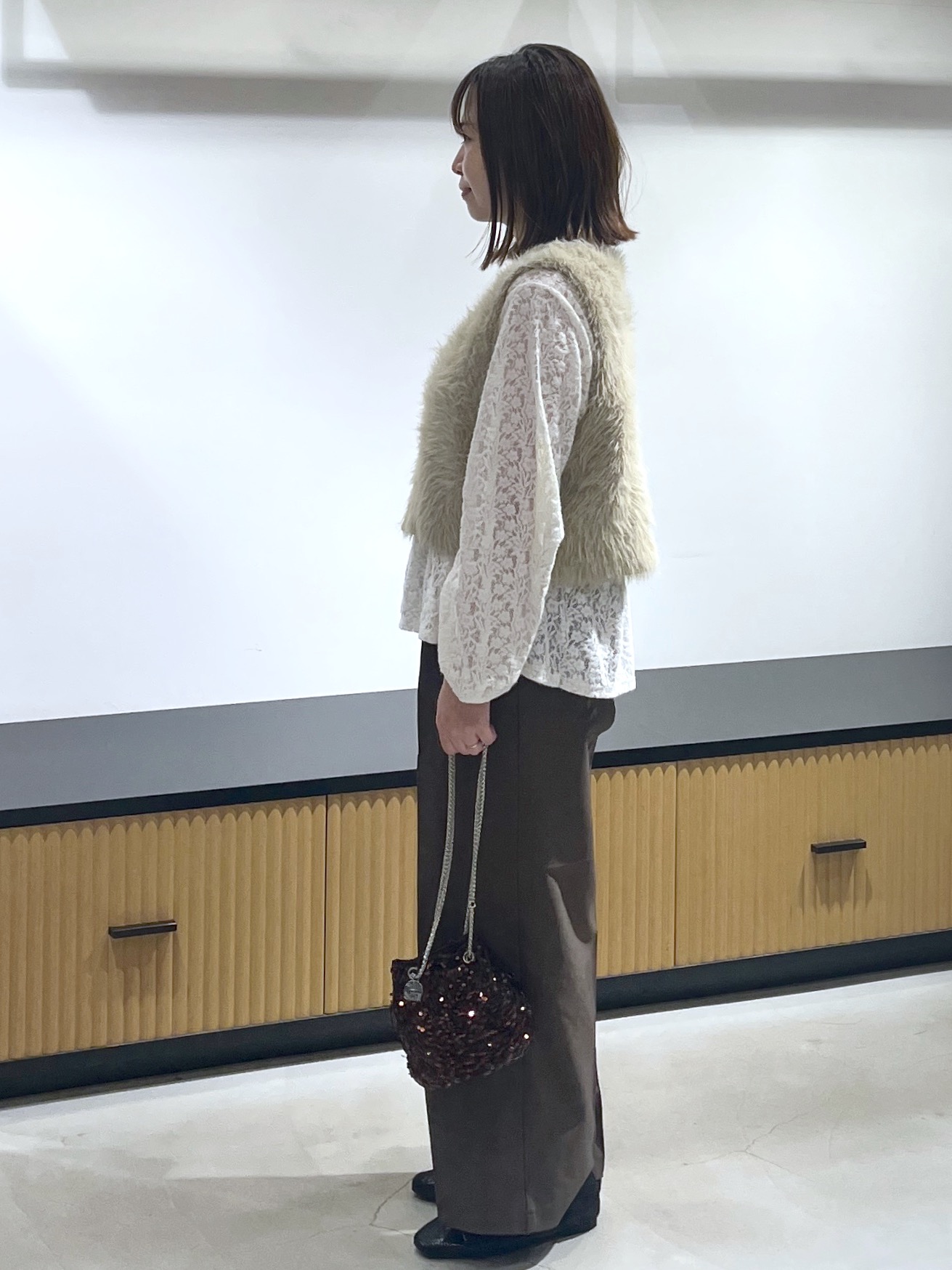 mikiさんの「OPAQUE.CLIP｜シャギーニット ベスト【洗濯機OK】」を使ったコーディネート