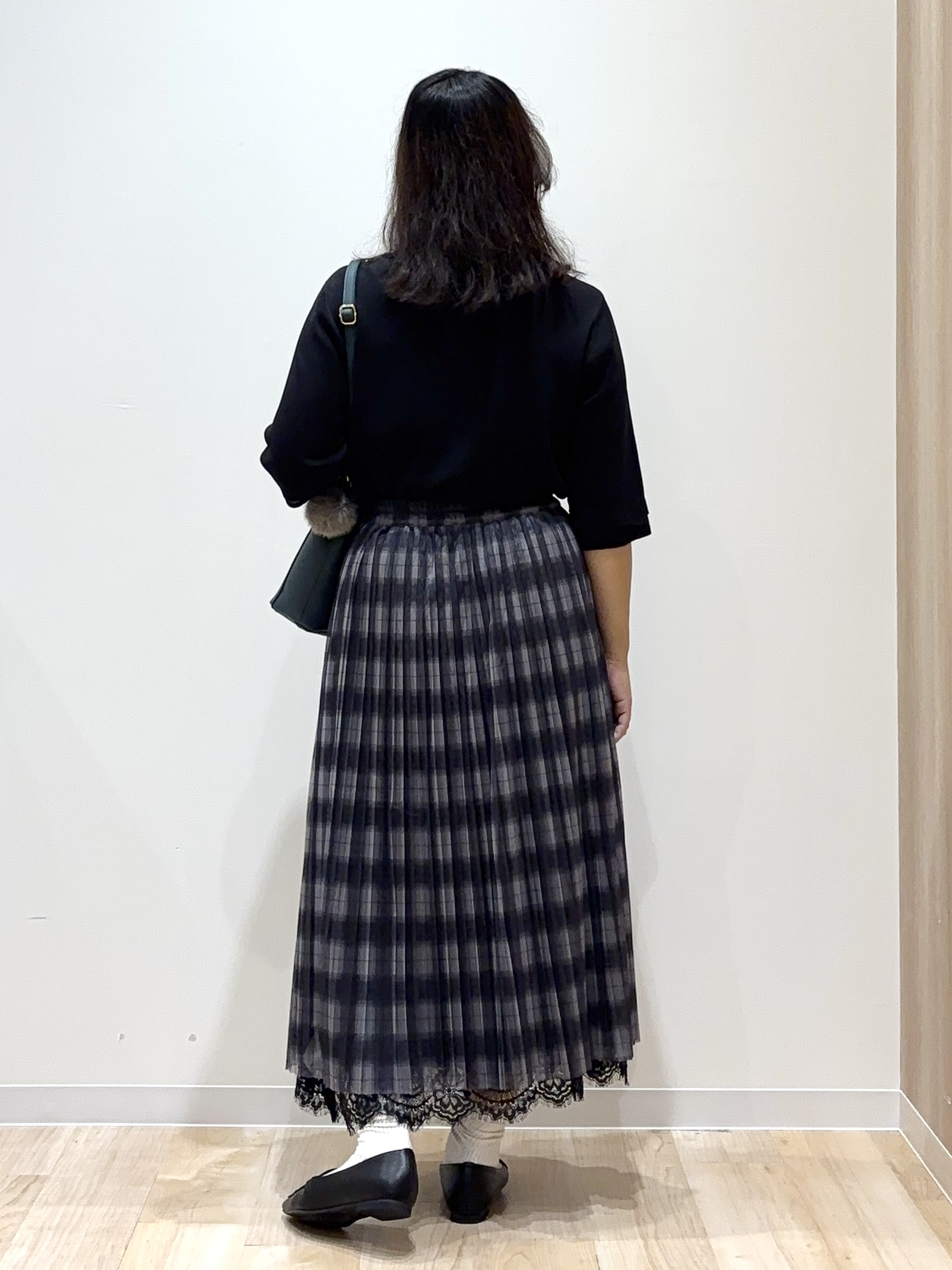 miraiさんの「grove｜【人気シリーズに新型登場】袖口シアーやわらかドライタッチニット」を使ったコーディネート