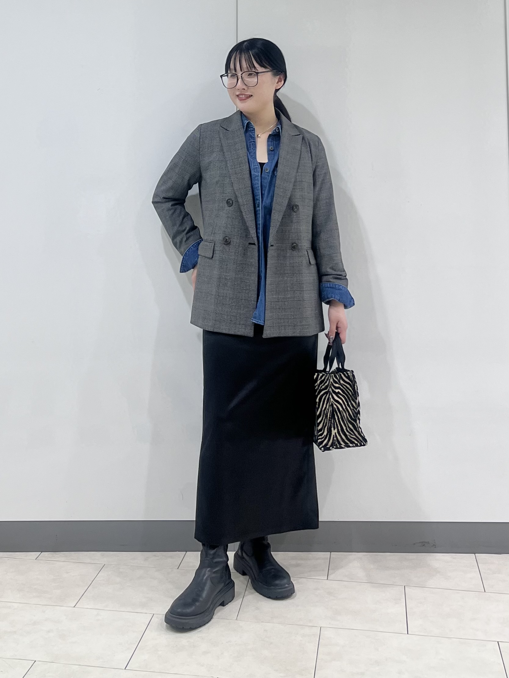 hasuさんの「INDIVI｜【洗濯機OK／ストレッチ◎】秋はじめのダブルジャケット」を使ったコーディネート