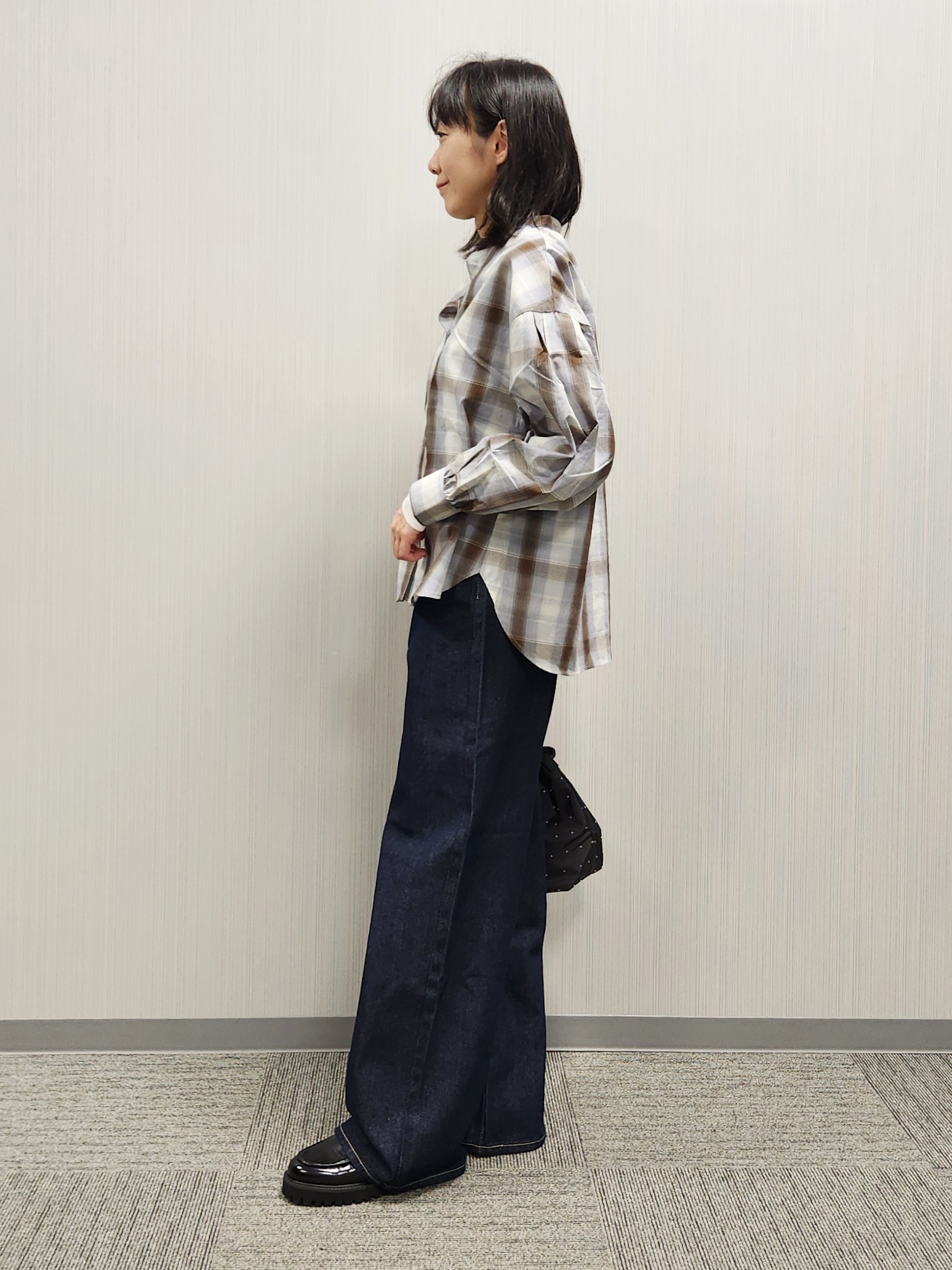 naraさんの「Dessin｜【手洗い可/シワになりにくい】オンブレーチェックシャツ」を使ったコーディネート