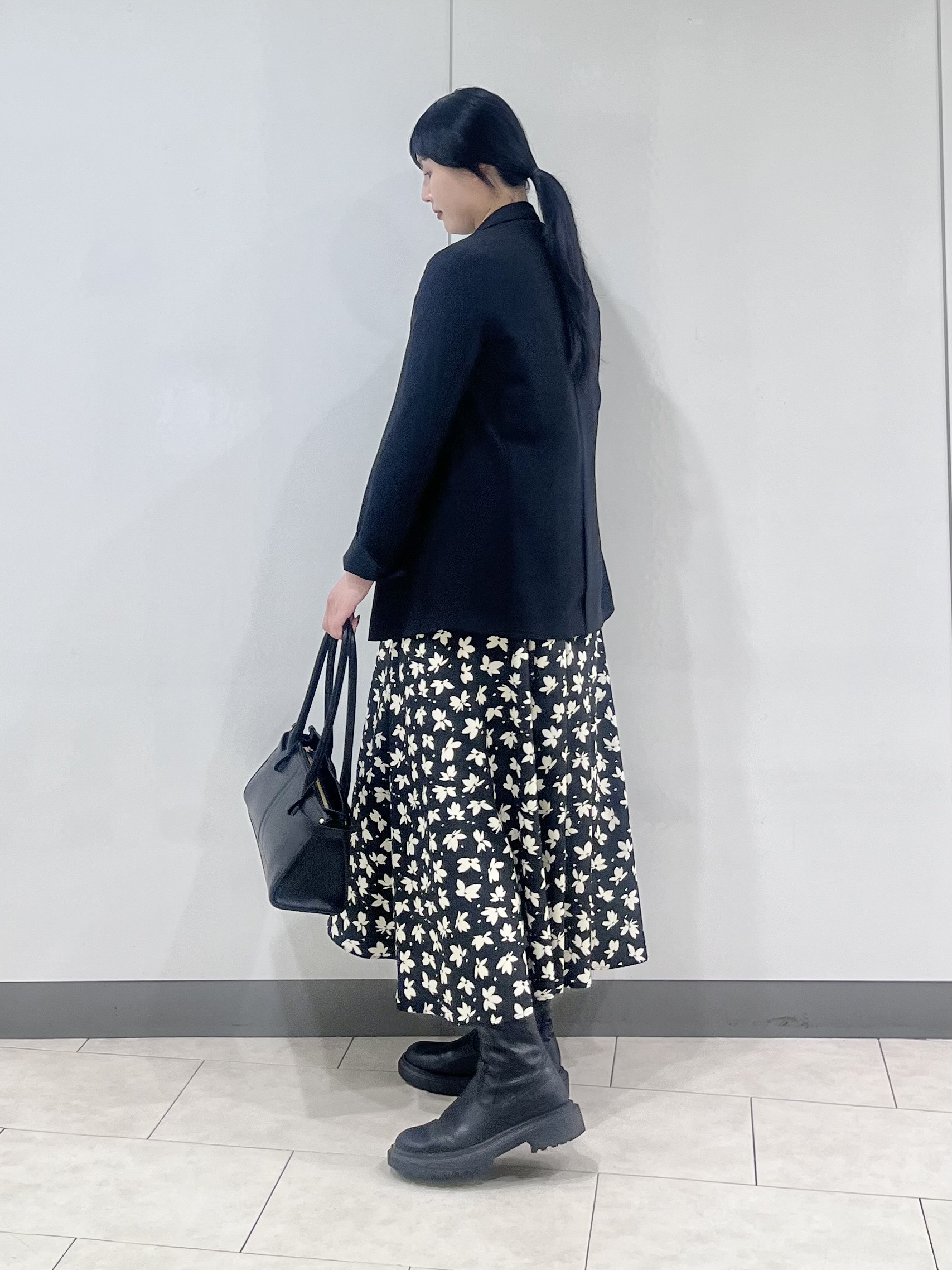 hasuさんの「INDIVI｜【初秋/UVケア/着る日傘】ダブルジャケット」を使ったコーディネート