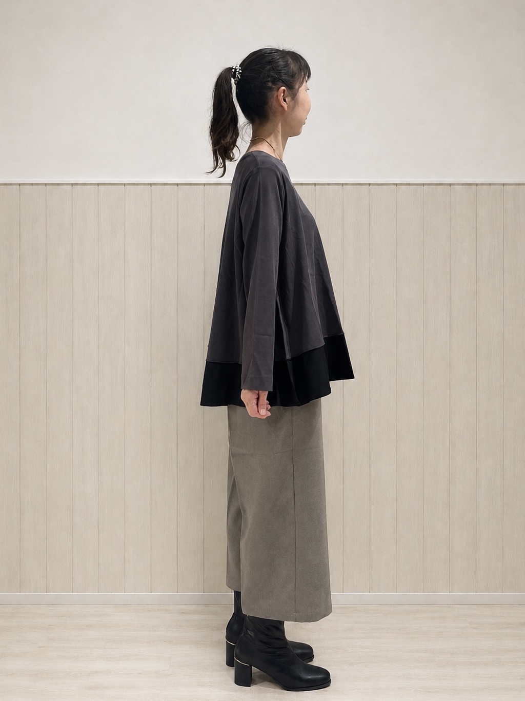 まつみさんの「SHOO･LA･RUE｜【洗濯後しわになりにくい/S-LL】気分で選ぶ 大人のデイリー使いに ベーシックシャツ」を使ったコーディネート