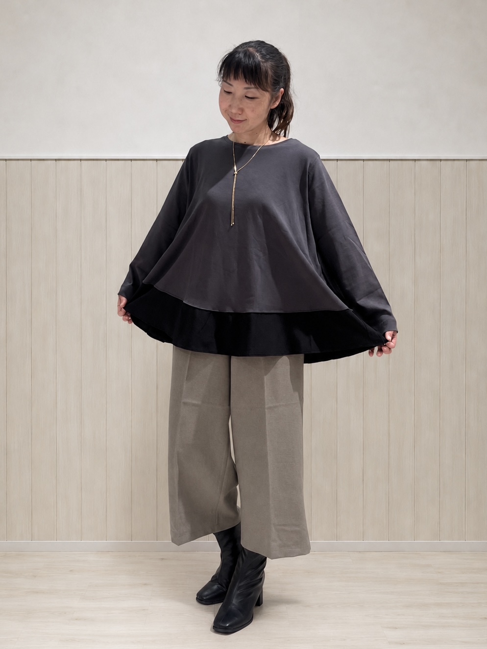 まつみさんの「SHOO･LA･RUE｜【洗濯後しわになりにくい/S-LL】気分で選ぶ 大人のデイリー使いに ベーシックシャツ」を使ったコーディネート