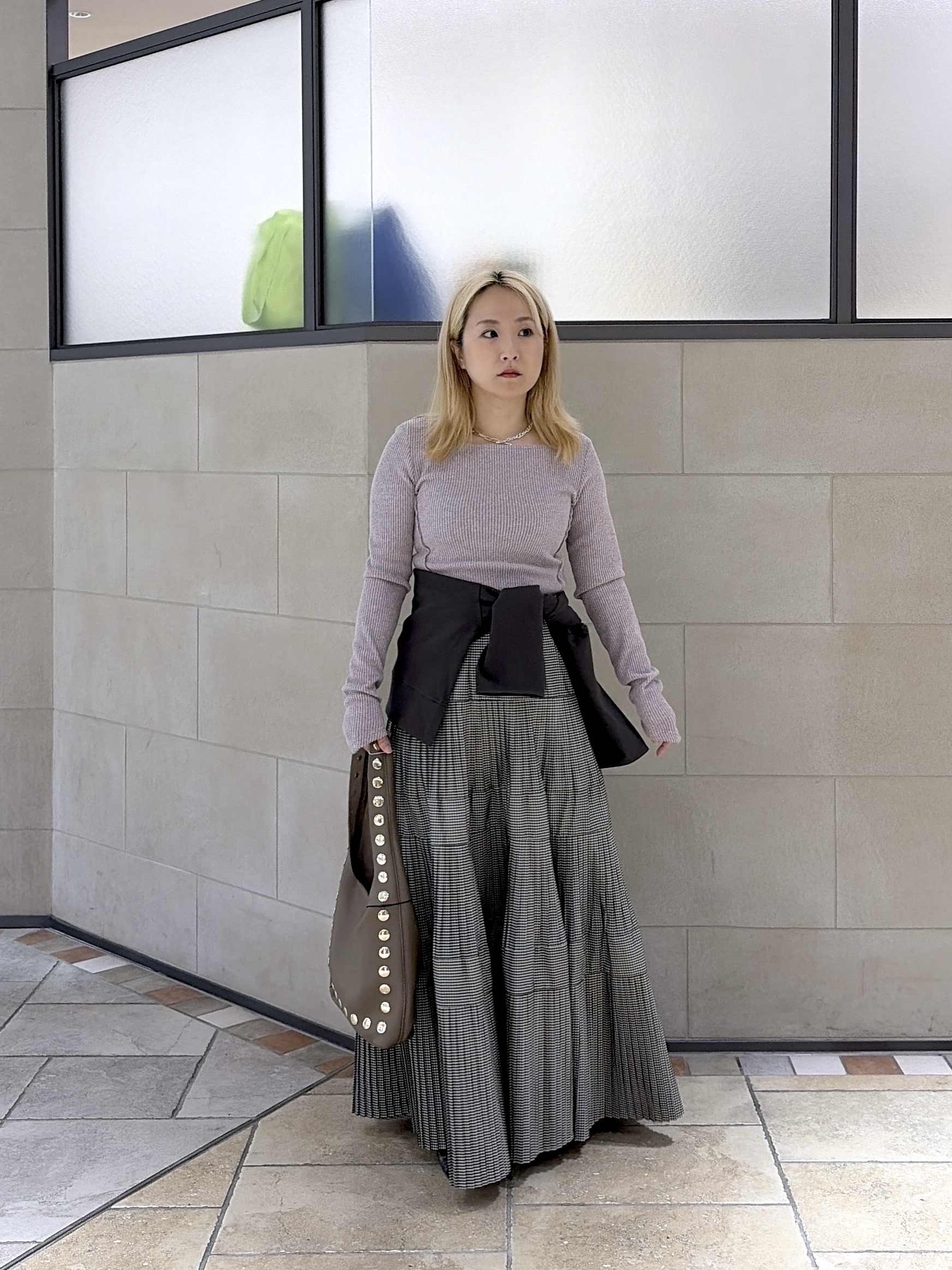 よねさんの「INDIVI｜ロングスリーブフォルムカットソー」を使ったコーディネート