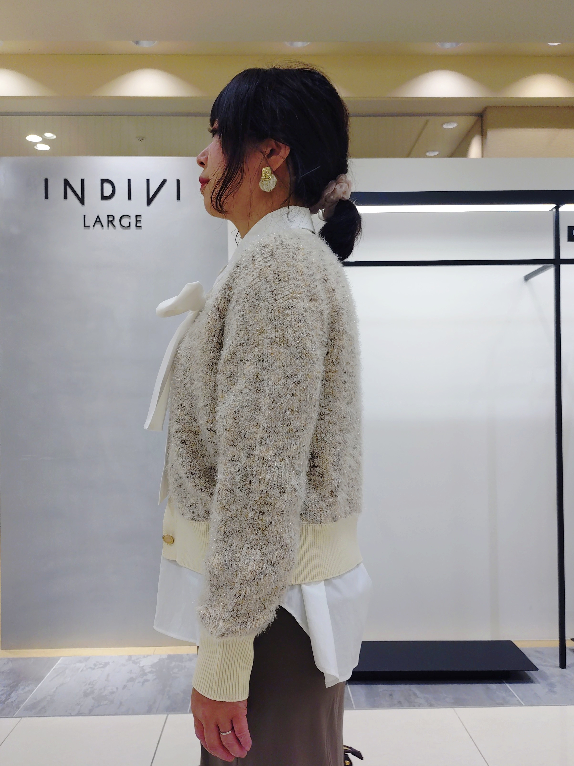 TOMOMIさんの「INDIVI｜【収納力◎／トレンド】スクエアトートバッグ」を使ったコーディネート