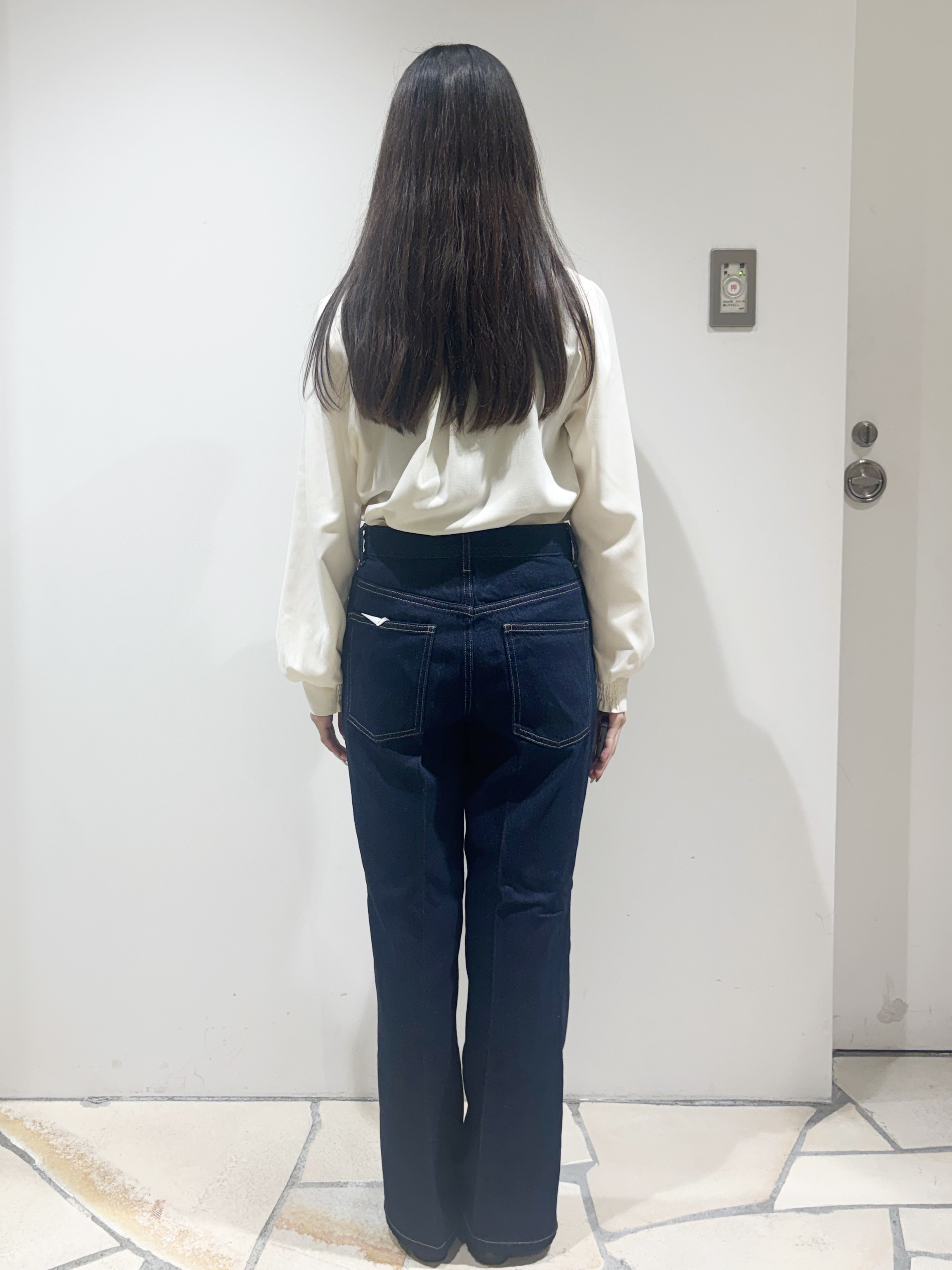 みあたんさんの「index｜【チェック／無地】ボウタイブラウス《洗濯機OK／イージーアイロン》」を使ったコーディネート