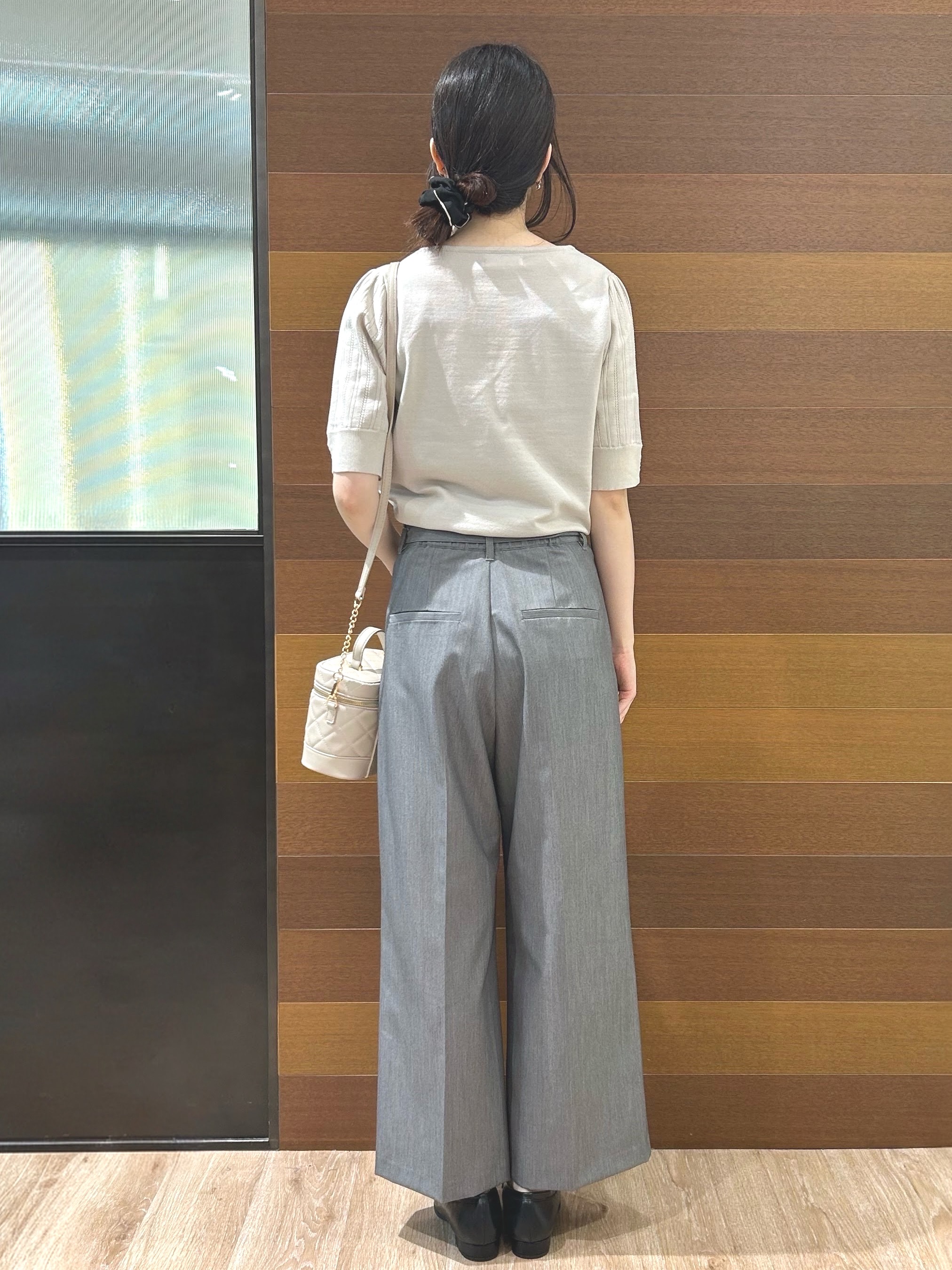 hinaさんの「OPAQUE.CLIP｜透かし編み半袖ニット【洗濯機OK／抗ピル】」を使ったコーディネート