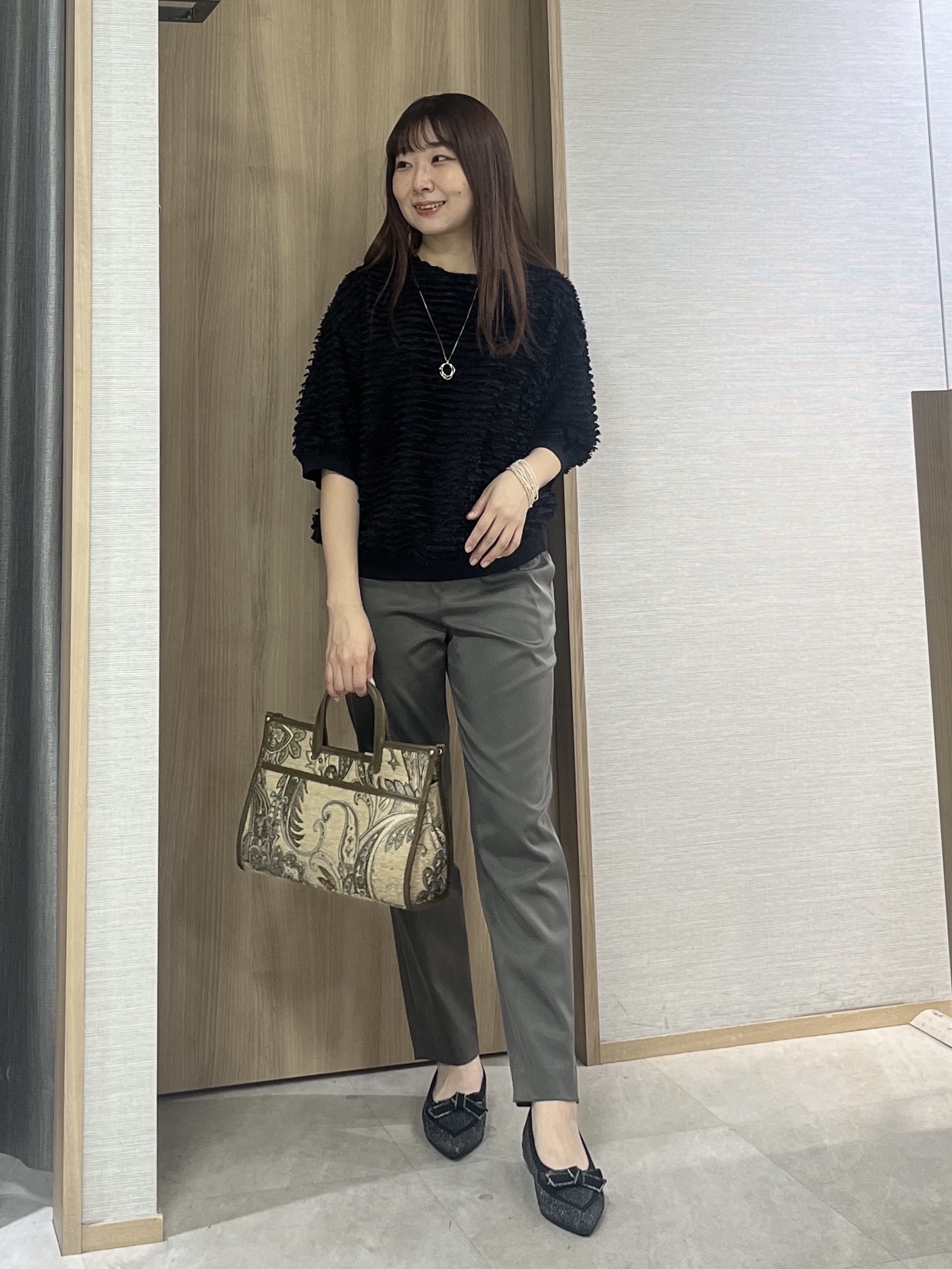 KAHOさんの「UNTITLED｜【秋映え/体型カバー】フェザージャガードプルオーバー」を使ったコーディネート