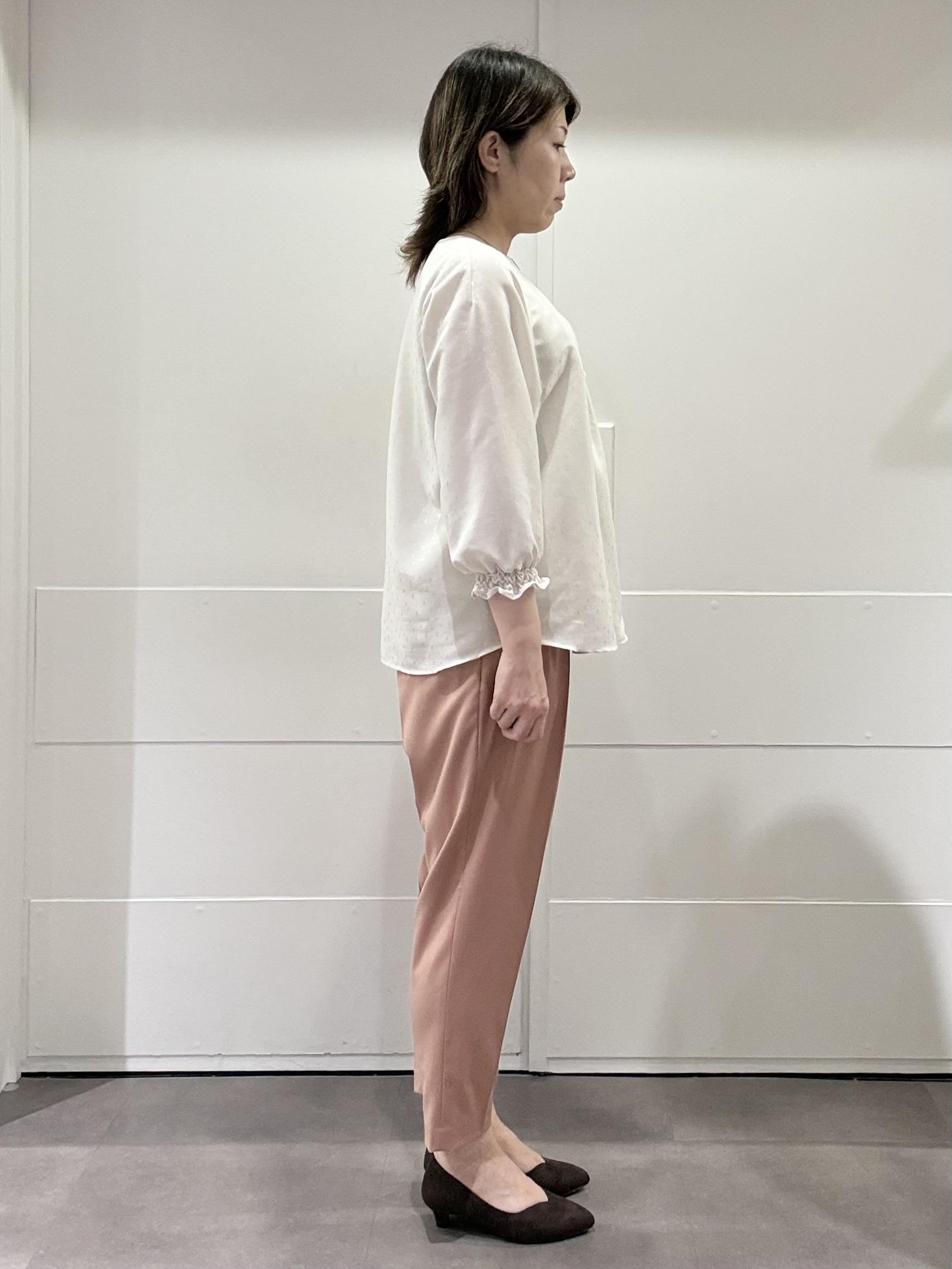 mamiさんの「Reflect｜タックデザイン ラグランスリーブブラウス」を使ったコーディネート