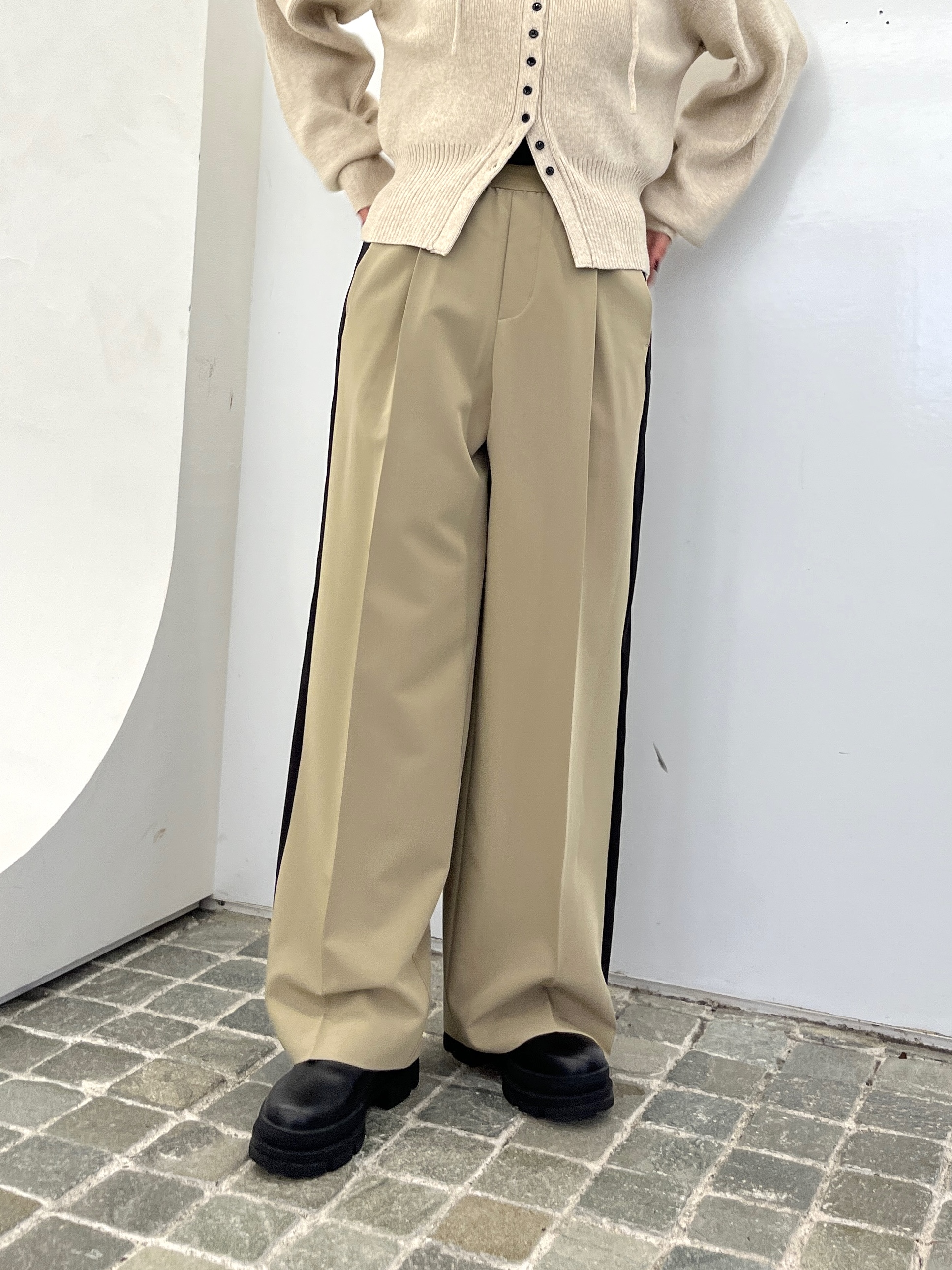 Harukaさんの「INDIVI｜フーディニットカーディガン」を使ったコーディネート
