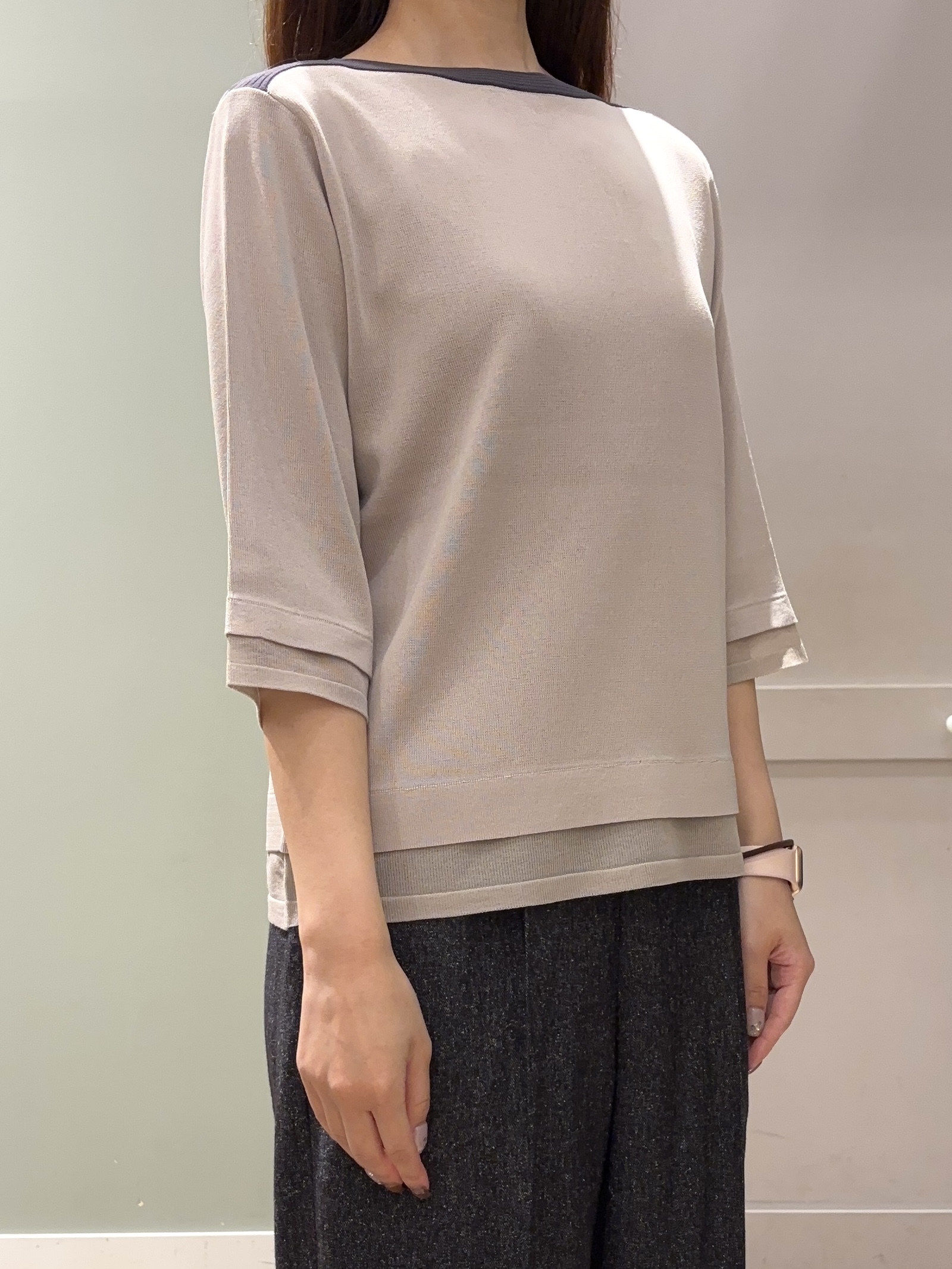 しばみさんの「grove｜【人気シリーズに新型登場】袖口シアーやわらかドライタッチニット」を使ったコーディネート