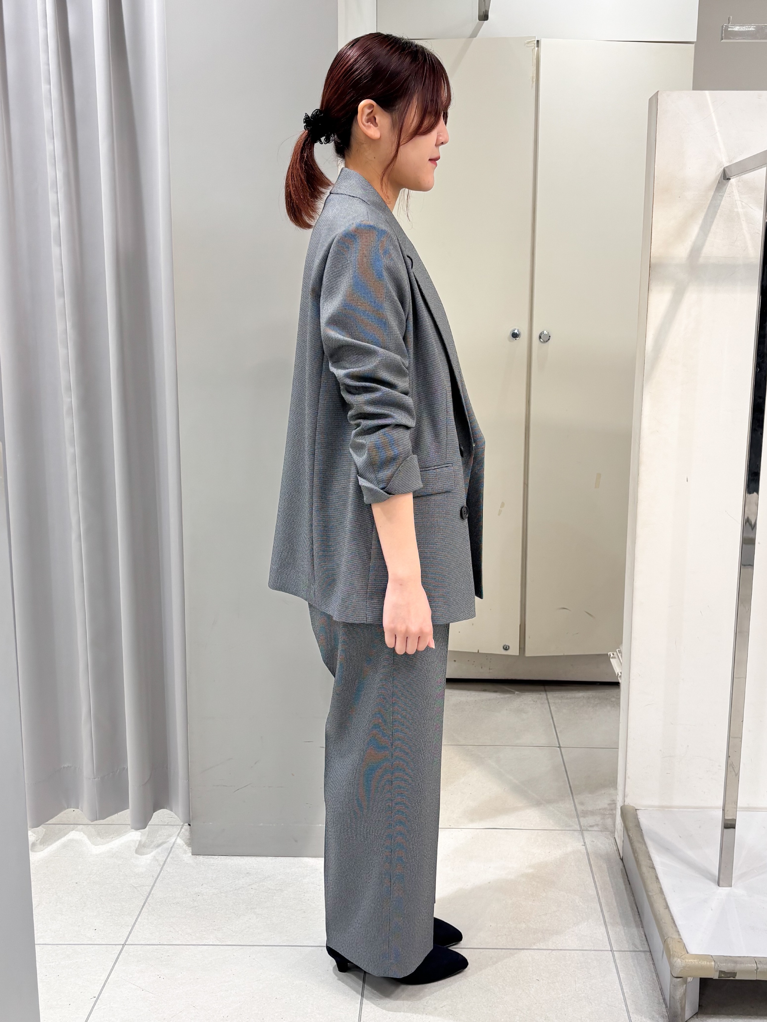 yuiさんの「Reflect｜【通勤◎】ダブルブレストデザインテーラードジャケット」を使ったコーディネート