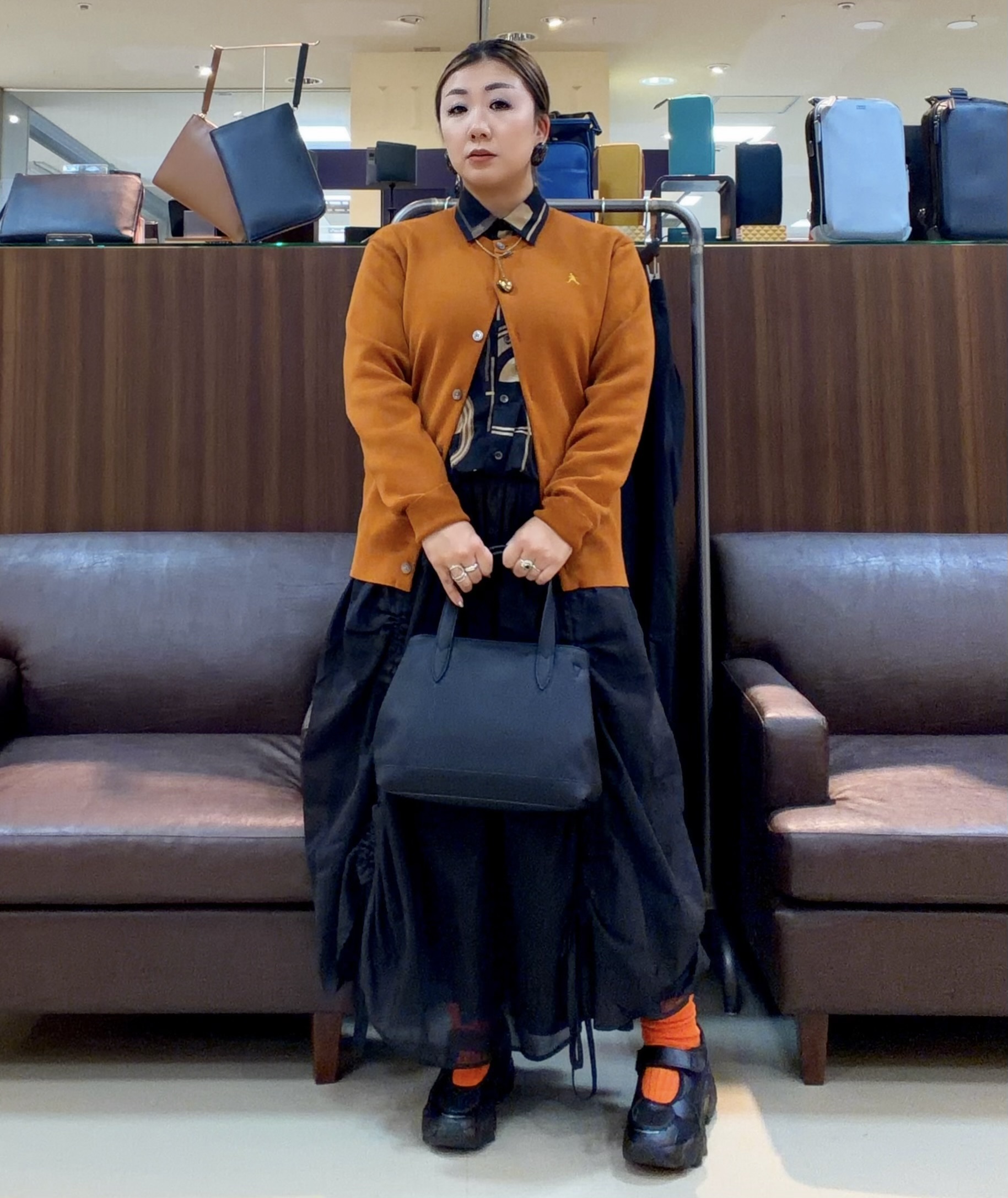 735さんの「TAKEO KIKUCHI｜【BOWLER HAT LABEL】日本製クルーネックカーディガン」を使ったコーディネート