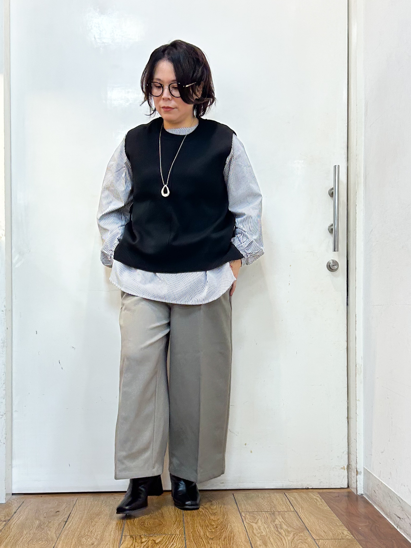 haruさんの「SHOO･LA･RUE｜【2点セット/S-LL】着回し自在 スポンディッシュニットベスト＆フレアシャツ」を使ったコーディネート