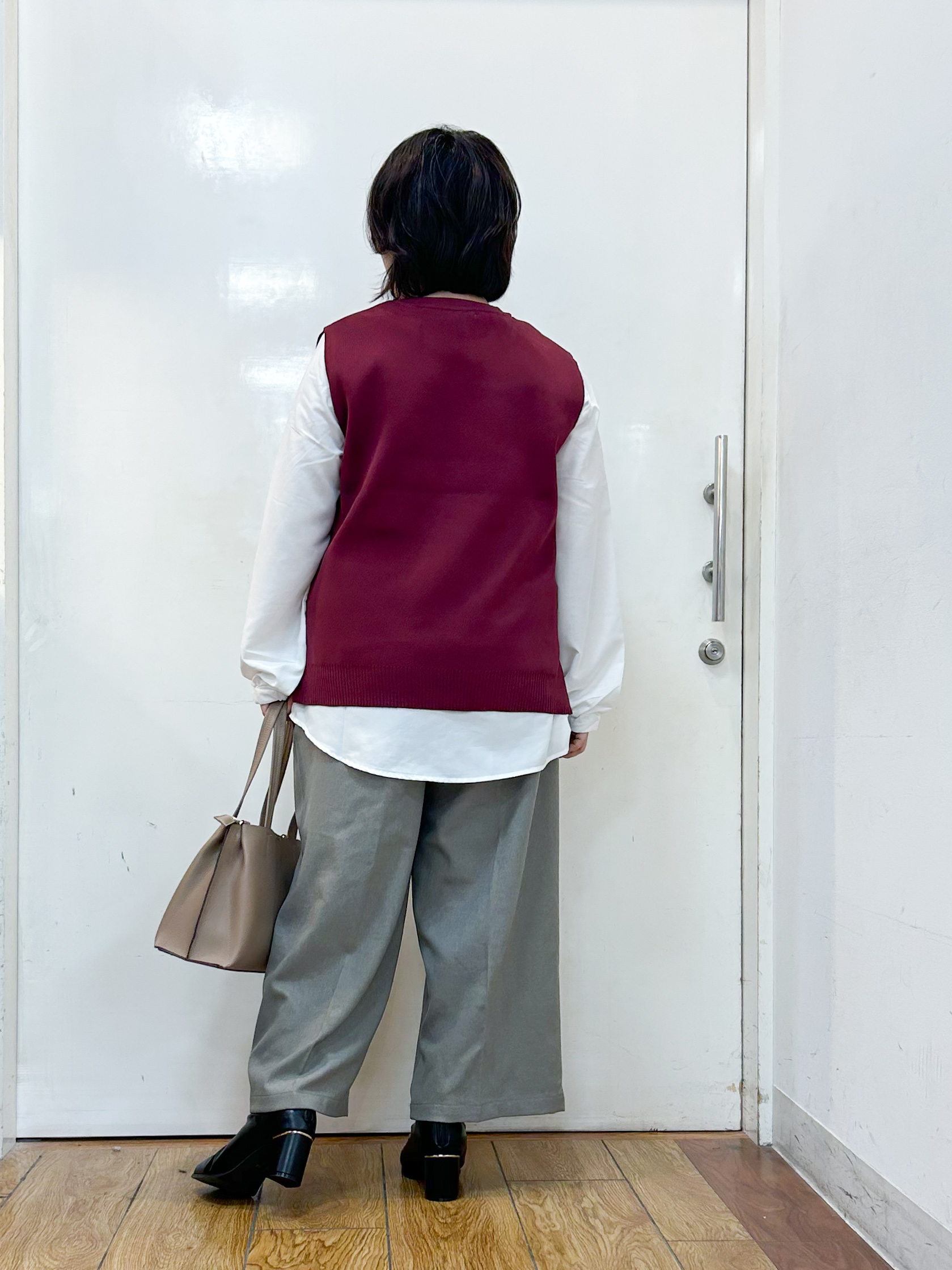 haruさんの「SHOO･LA･RUE｜【2点セット/S-LL】着回し自在 スポンディッシュニットベスト＆フレアシャツ」を使ったコーディネート