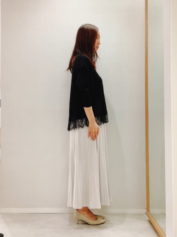 yukiさんの「UNTITLED｜【一枚で着映え】レースドッキングニットプルオーバー」を使ったコーディネート
