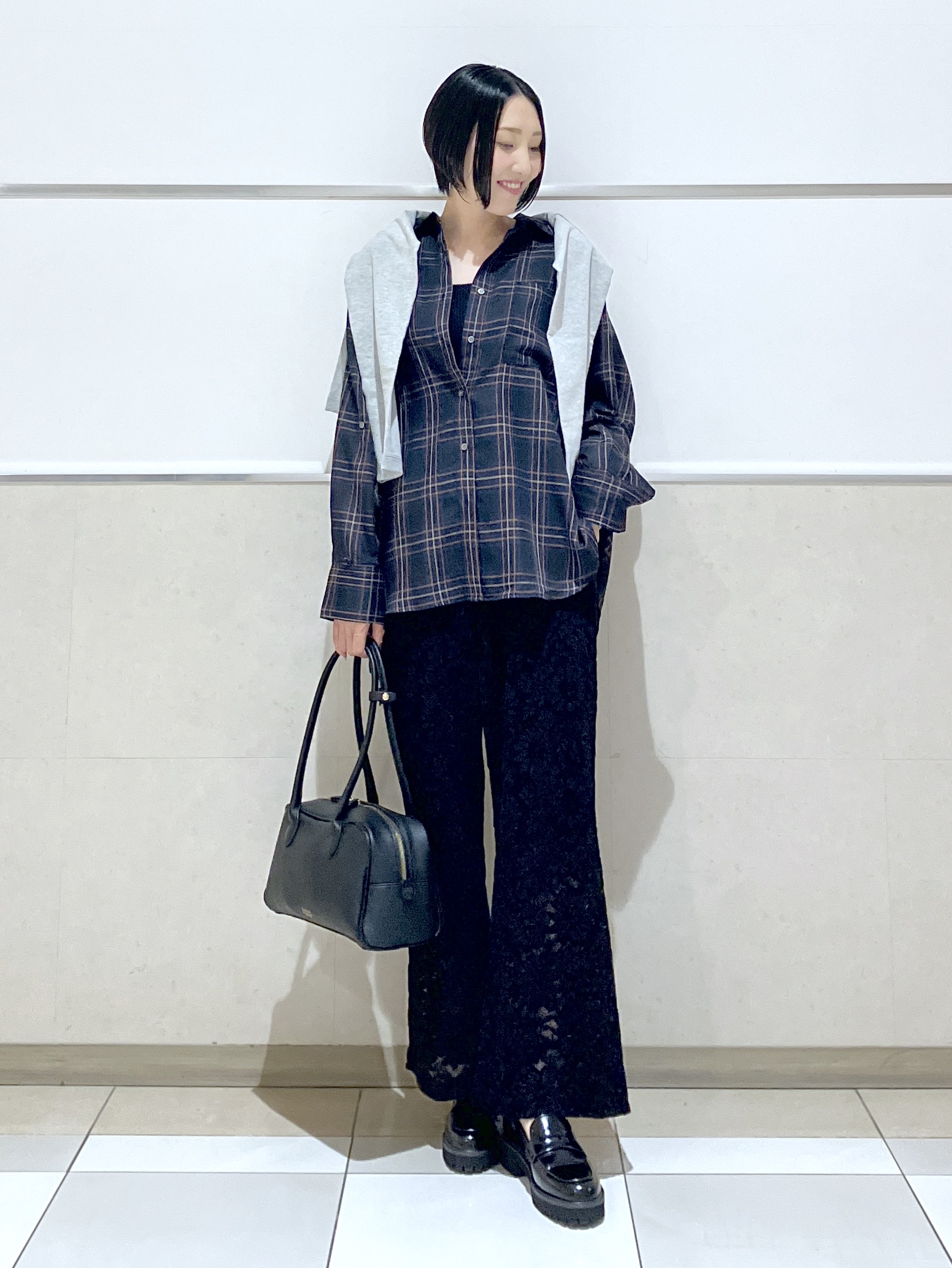 eriko さんの「Dessin｜【秋羽織り/セットアップ可/洗える】シアーチェック オーバーシャツ」を使ったコーディネート