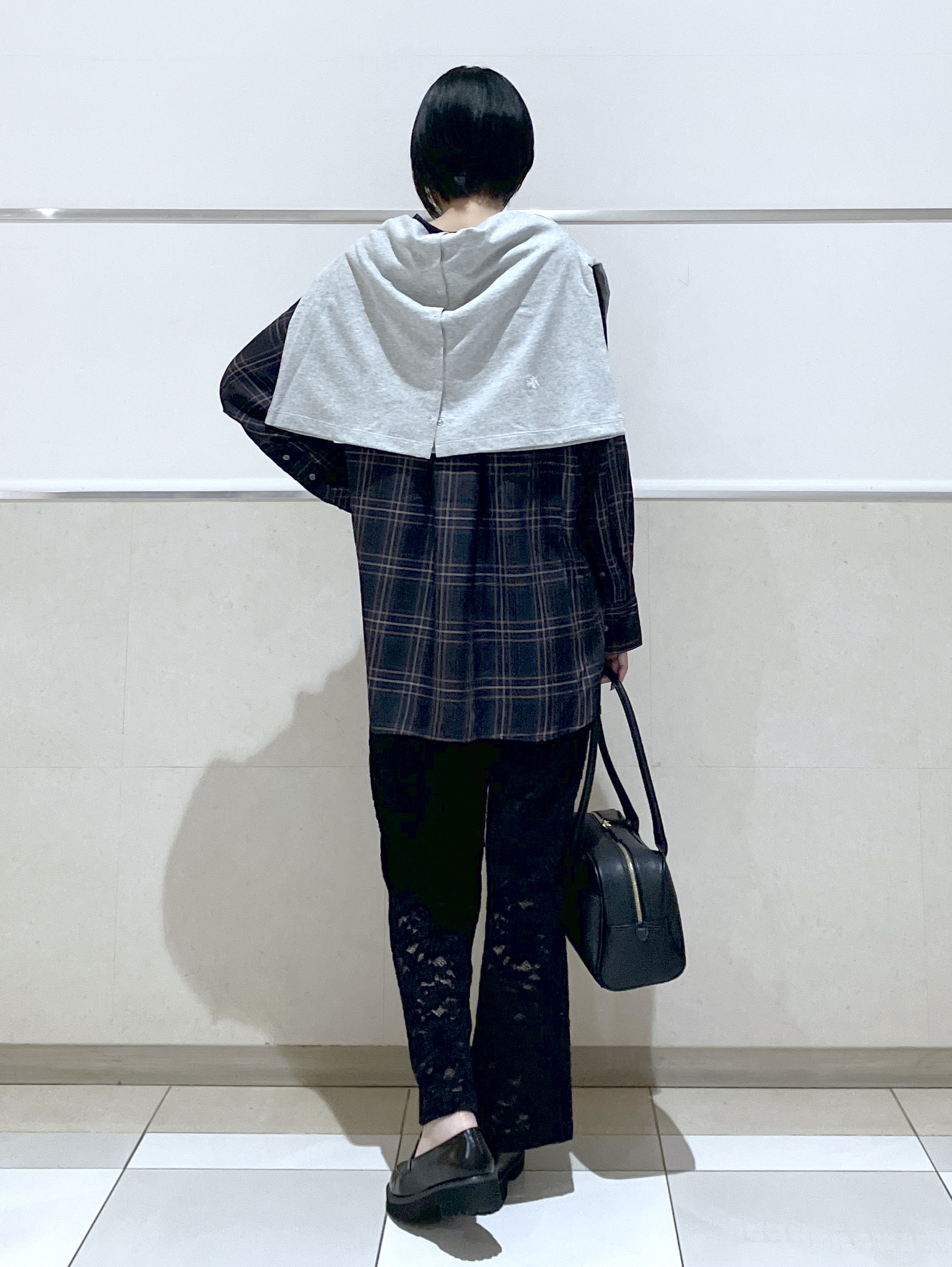 eriko さんの「Dessin｜【秋羽織り/セットアップ可/洗える】シアーチェック オーバーシャツ」を使ったコーディネート