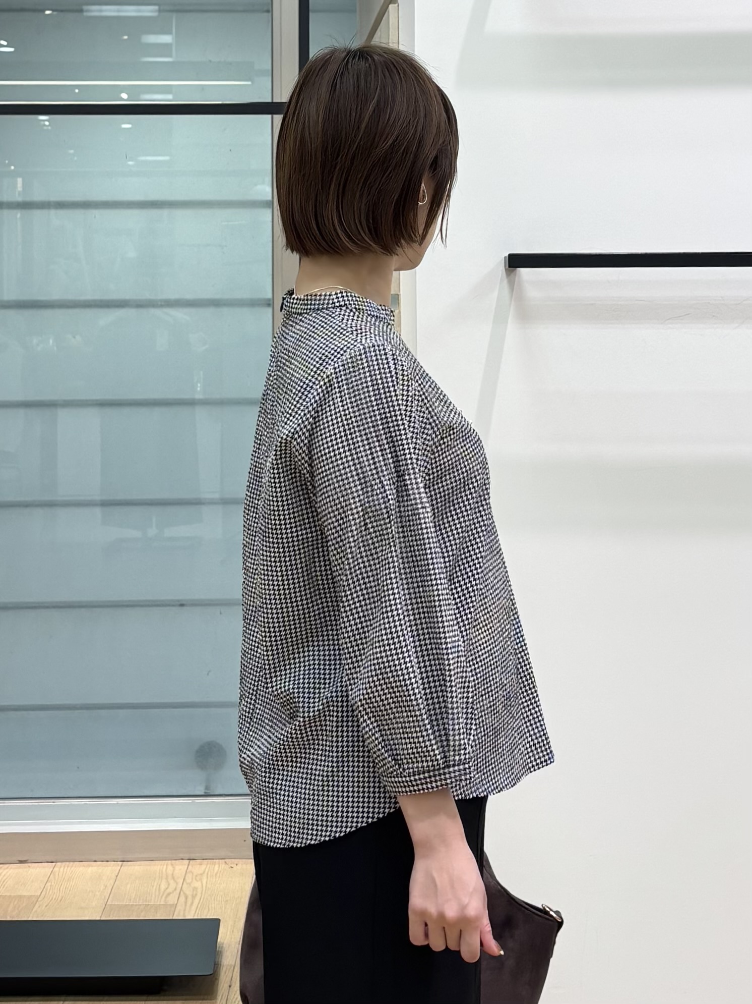 asamiさんの「INDIVI｜【初秋にピッタリ！／洗える】凹凸素材ミニスタンドトップス」を使ったコーディネート