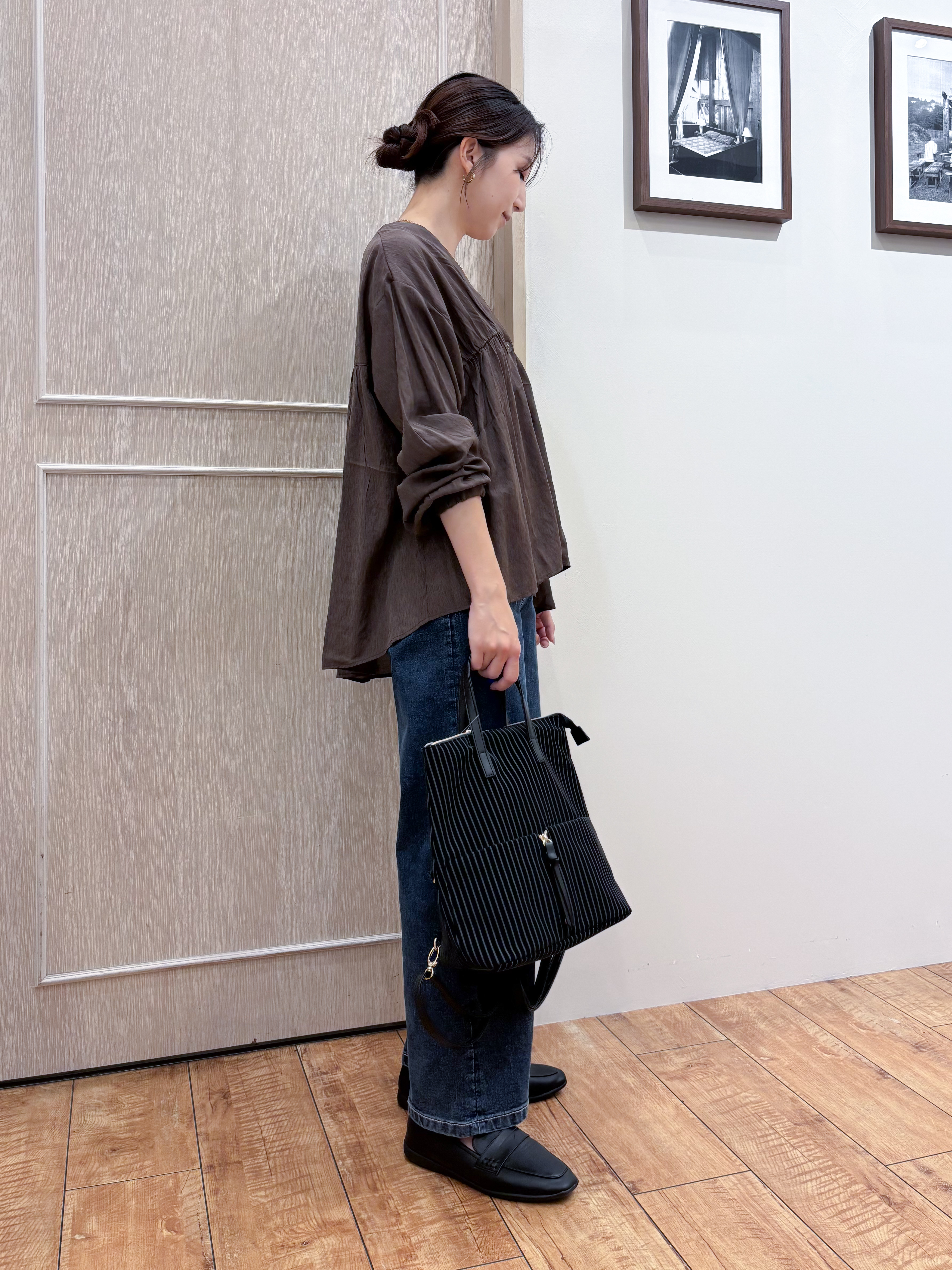 なみさんの「SHOO･LA･RUE｜【S-LL/洗濯機可】着痩せシルエット シャーリングシャツカーディガン」を使ったコーディネート