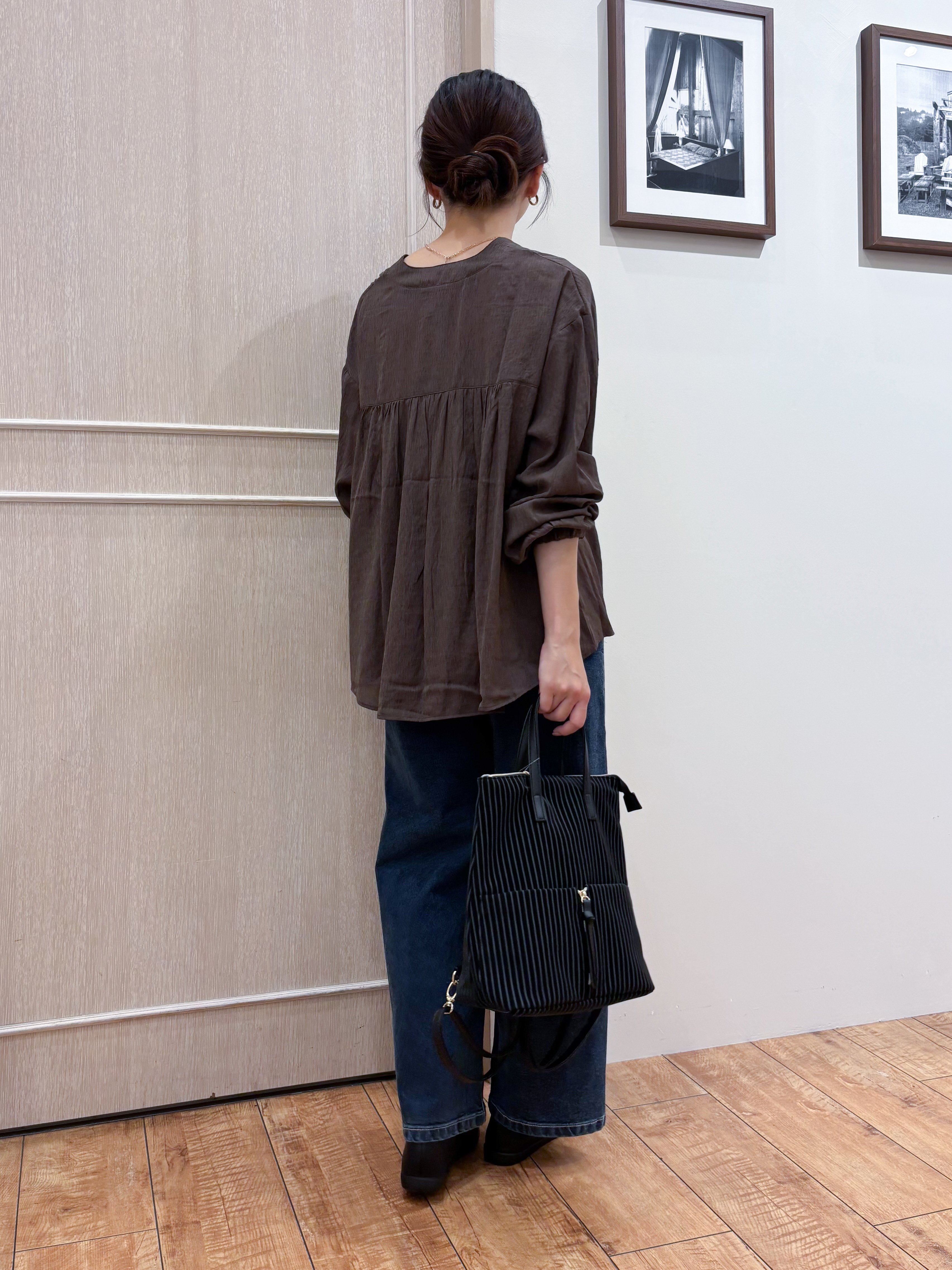 なみさんの「SHOO･LA･RUE｜【S-LL/洗濯機可】着痩せシルエット シャーリングシャツカーディガン」を使ったコーディネート