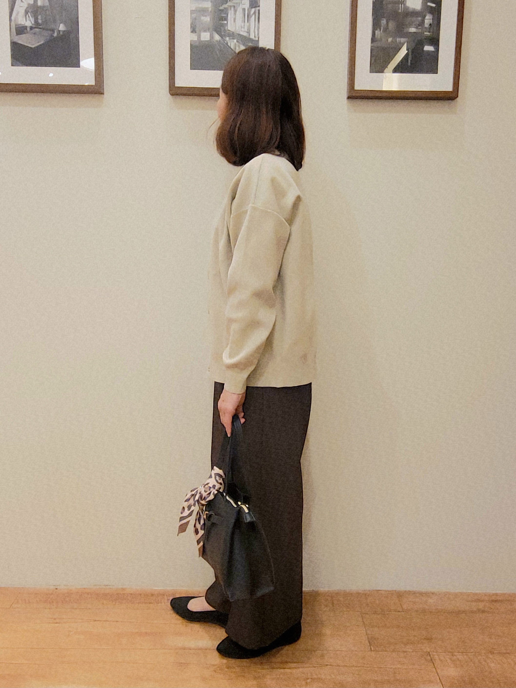 ユウさんの「SHOO･LA･RUE｜【セットアップ可/洗濯機可】軽やかに羽織れる スポンディッシュ ニットカーディガン」を使ったコーディネート