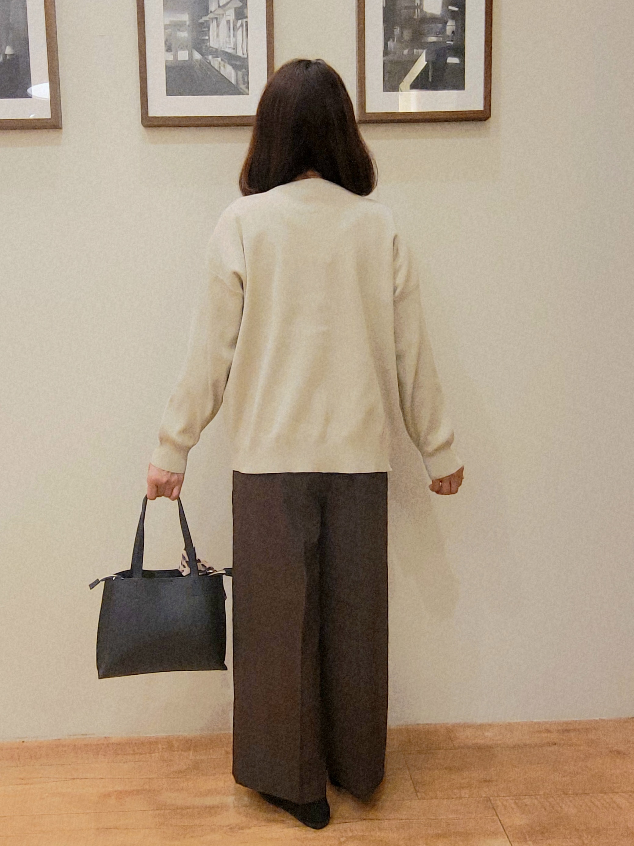 ユウさんの「SHOO･LA･RUE｜【セットアップ可/洗濯機可】軽やかに羽織れる スポンディッシュ ニットカーディガン」を使ったコーディネート