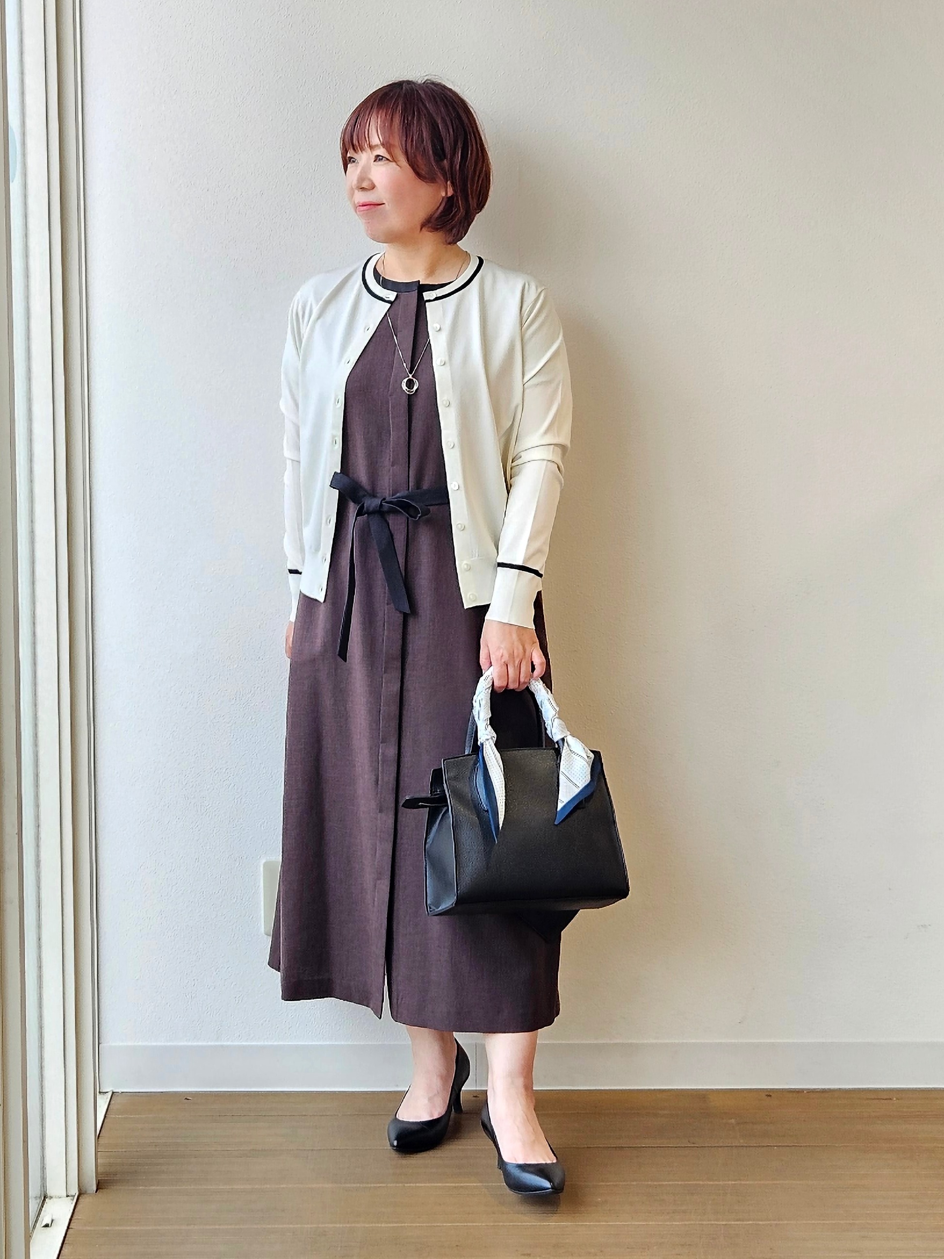 やじまさんの「UNTITLED｜【アンサンブル可能/秋羽織り】コンパクトニットカーディガン」を使ったコーディネート