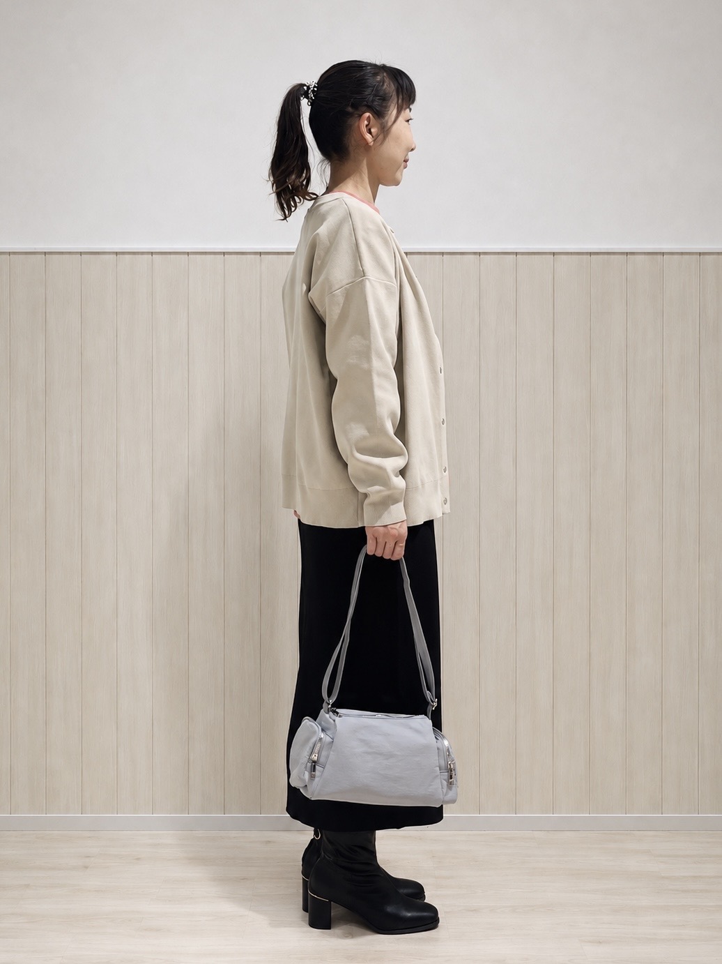 まつみさんの「SHOO･LA･RUE｜【セットアップ可/洗濯機可】軽やかに羽織れる スポンディッシュ ニットカーディガン」を使ったコーディネート