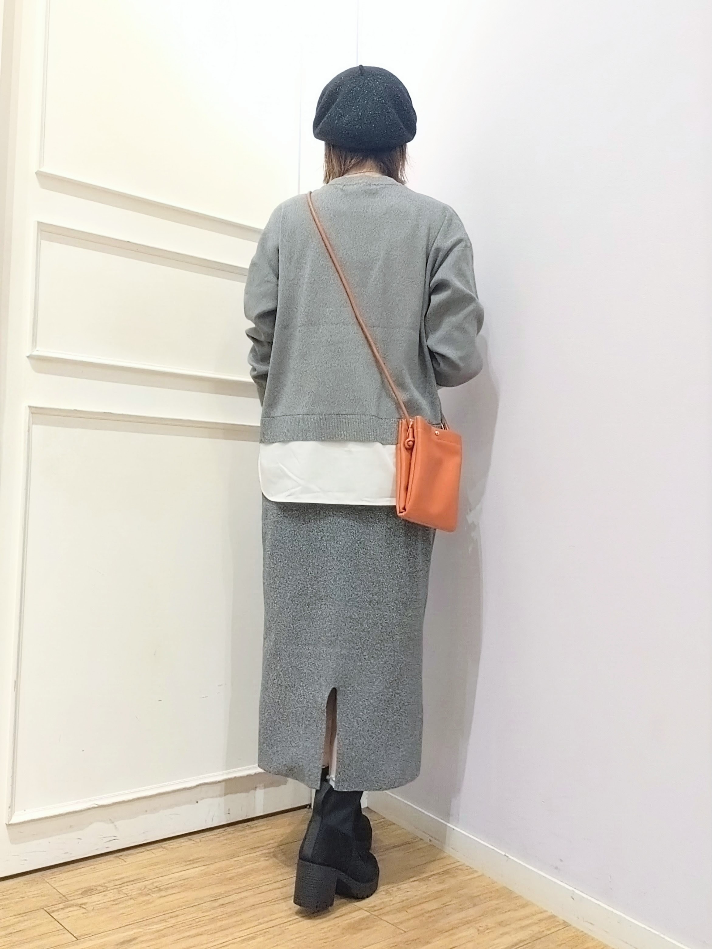 miomioさんの「SHOO･LA･RUE｜【S-LL】着るだけできまる シャツレイヤード風 スポンディッシュニット」を使ったコーディネート