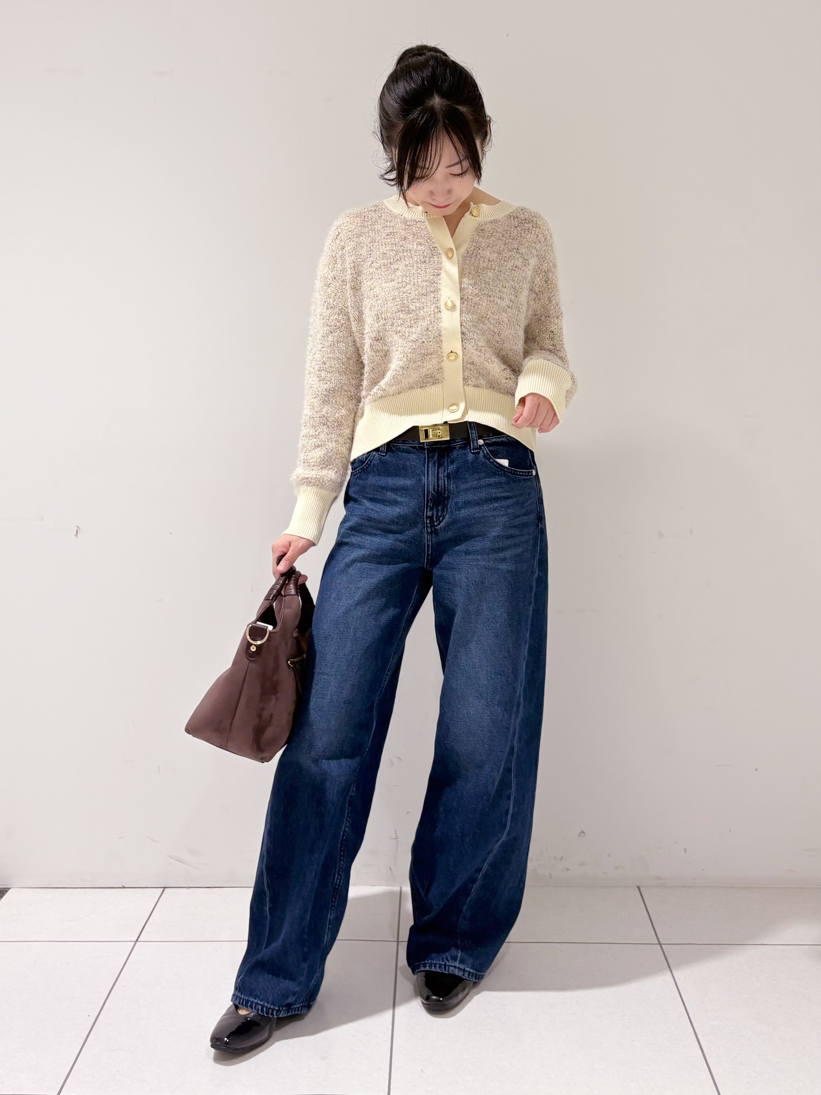 momokoさんの「INDIVI｜【新作登場！】カーブシルエットデニム」を使ったコーディネート