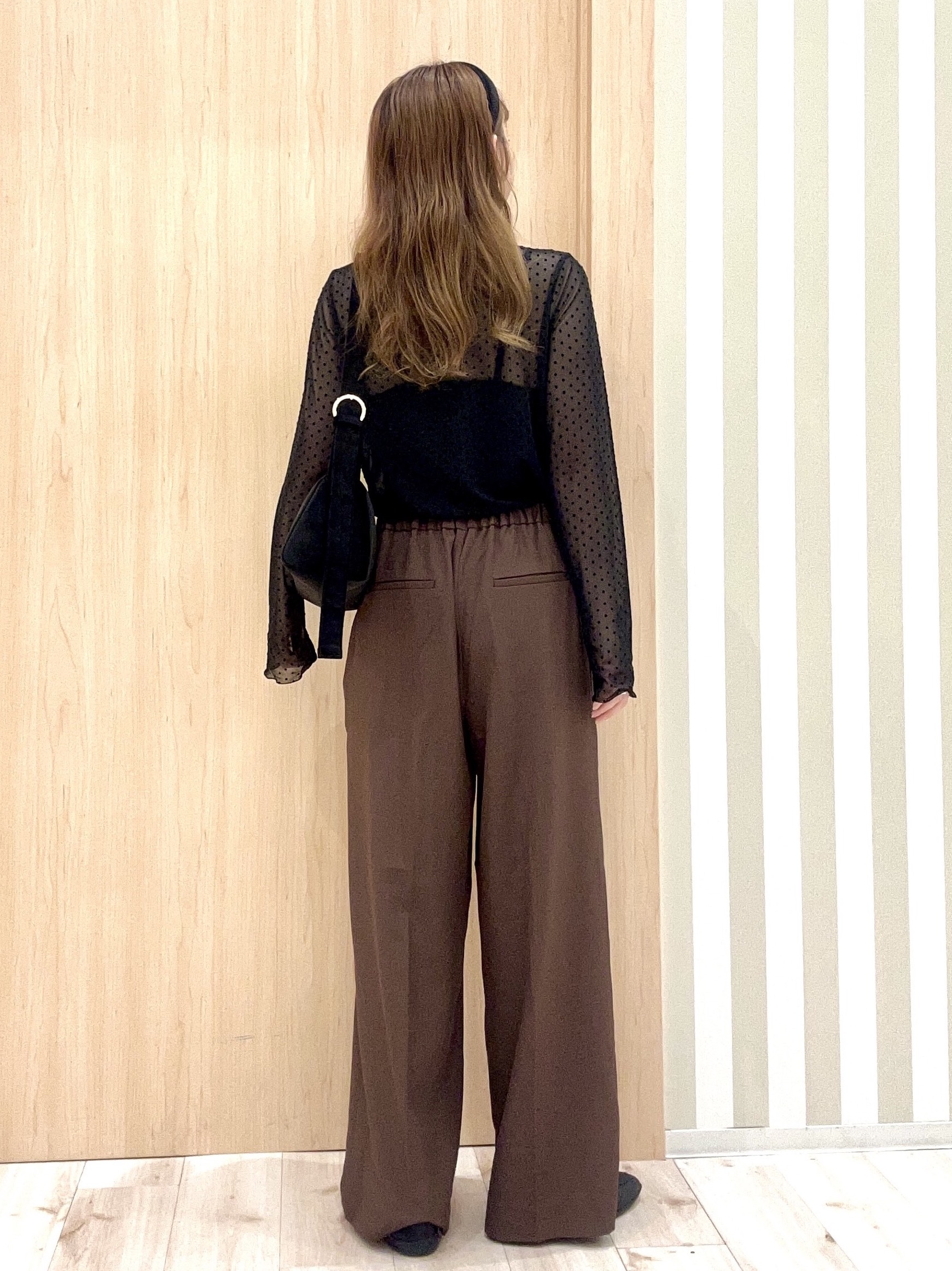 ririさんの「SHOO･LA･RUE｜【S-LL/洗濯機可】コーデにプラスするだけで垢抜ける 柄アソートシアーチュールトップス」を使ったコーディネート