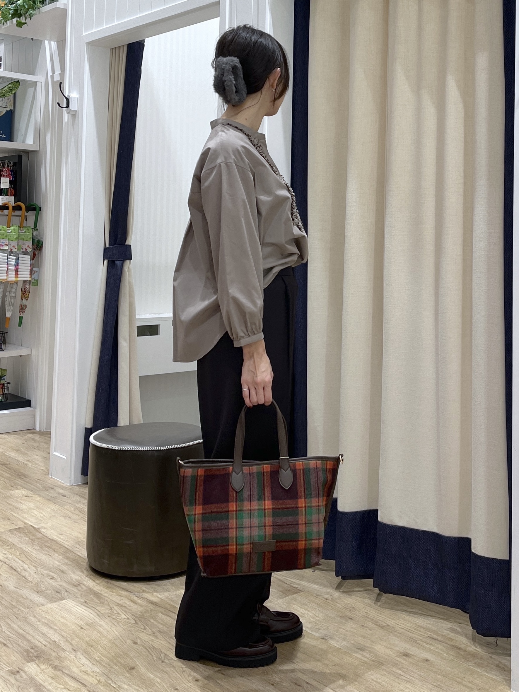 canaさんの「Dessin｜【洗える/7色展開/XS-L】フロントフリルブラウス」を使ったコーディネート