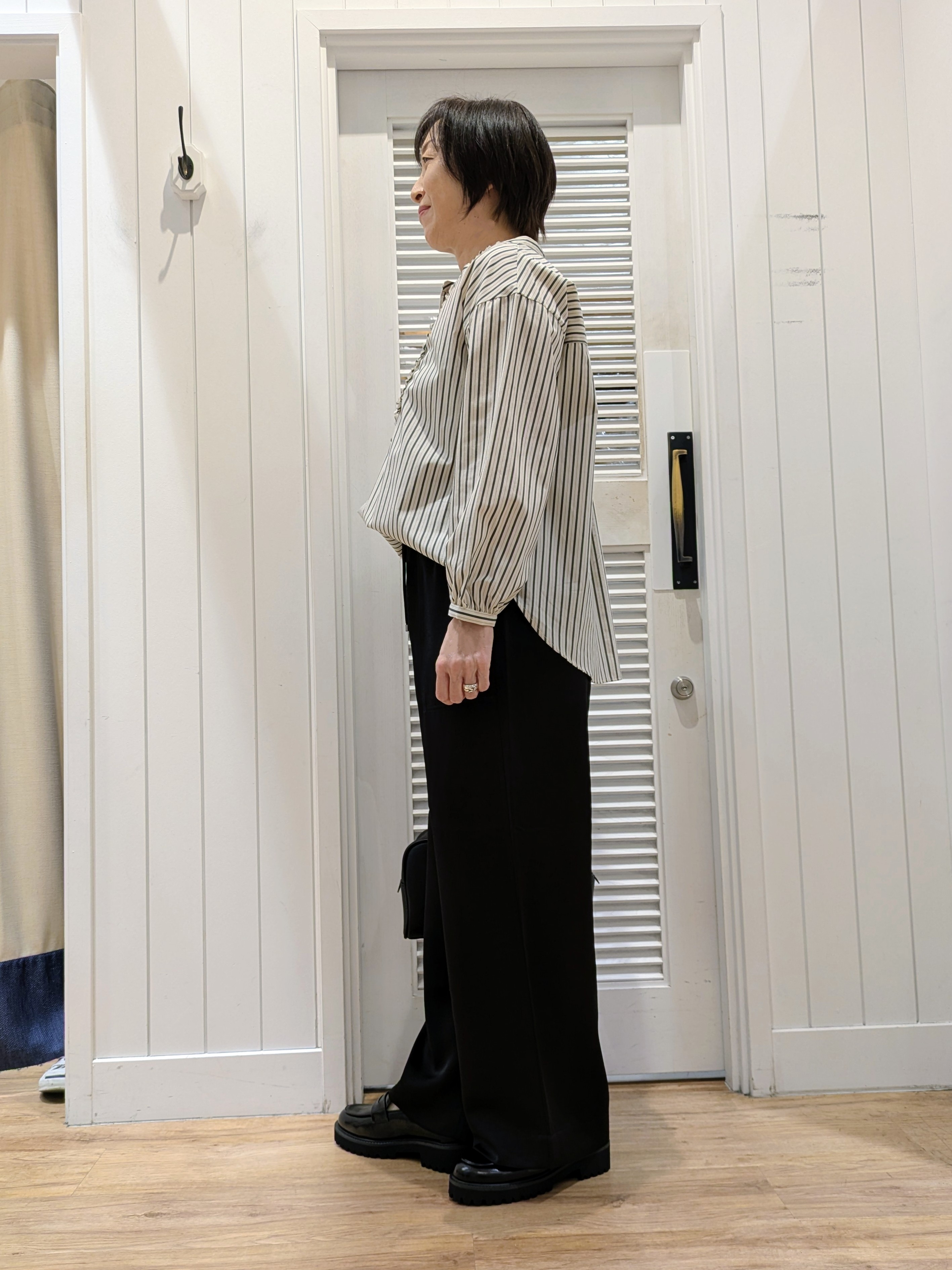 Asaさんの「Dessin｜【洗える/7色展開/XS-L】フロントフリルブラウス」を使ったコーディネート